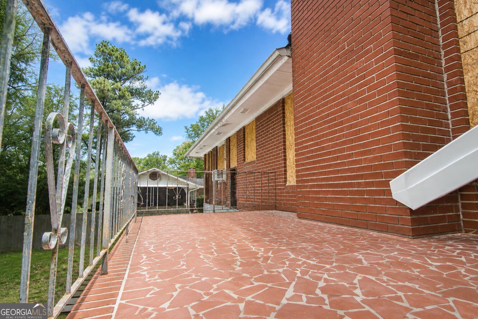 5195 Austell Road Property Photo 12