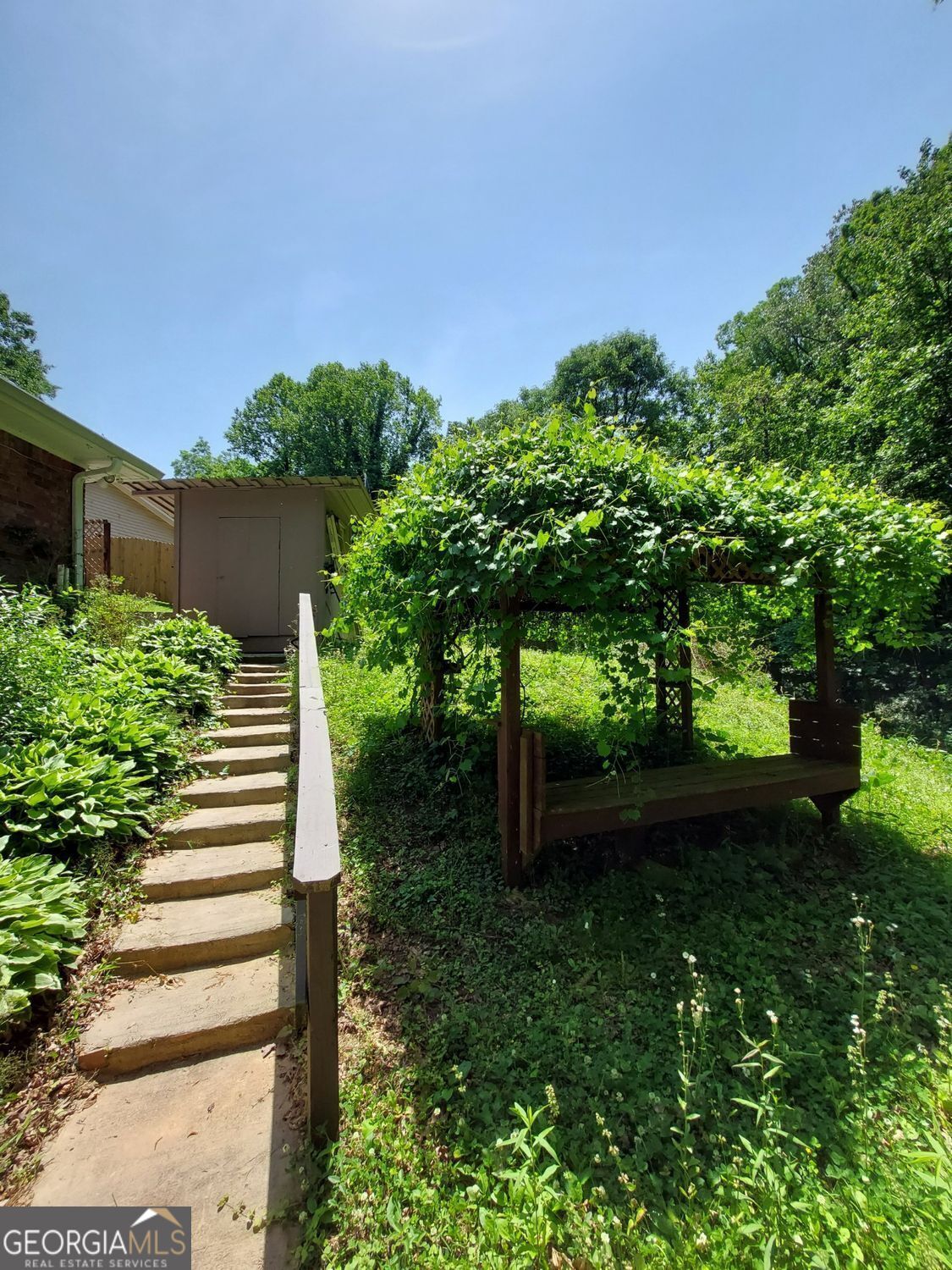 108 Woodland Street Property Photo 2