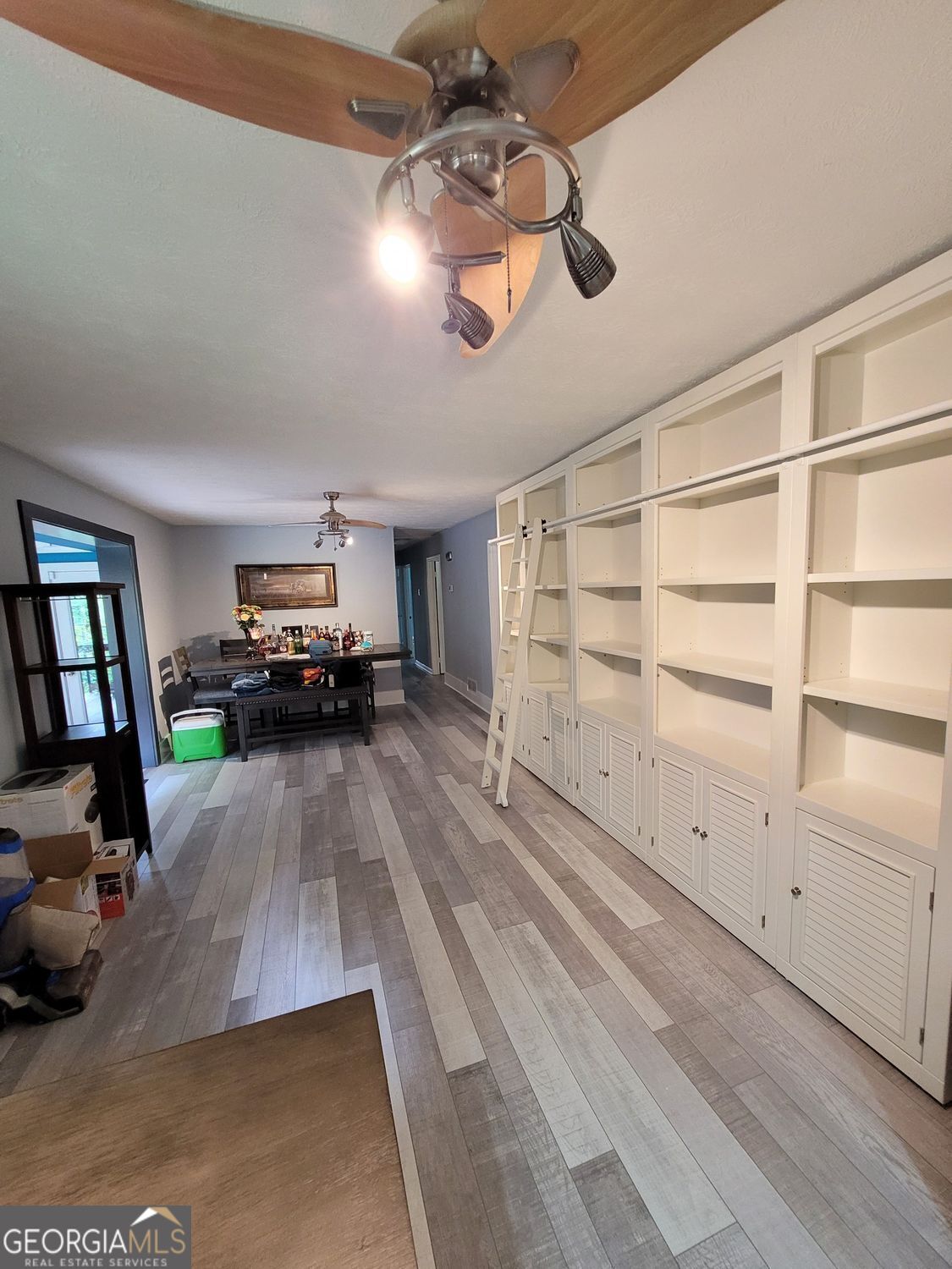 108 Woodland Street Property Photo 8