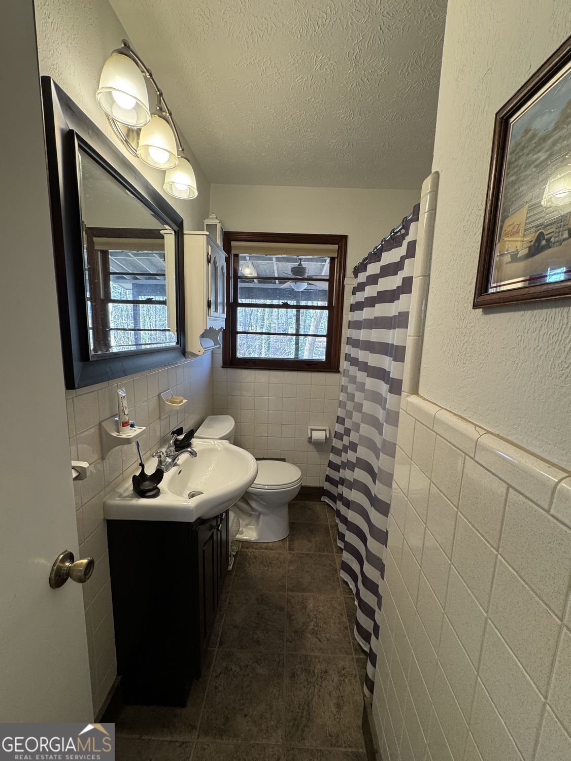 108 Woodland Street Property Photo 10