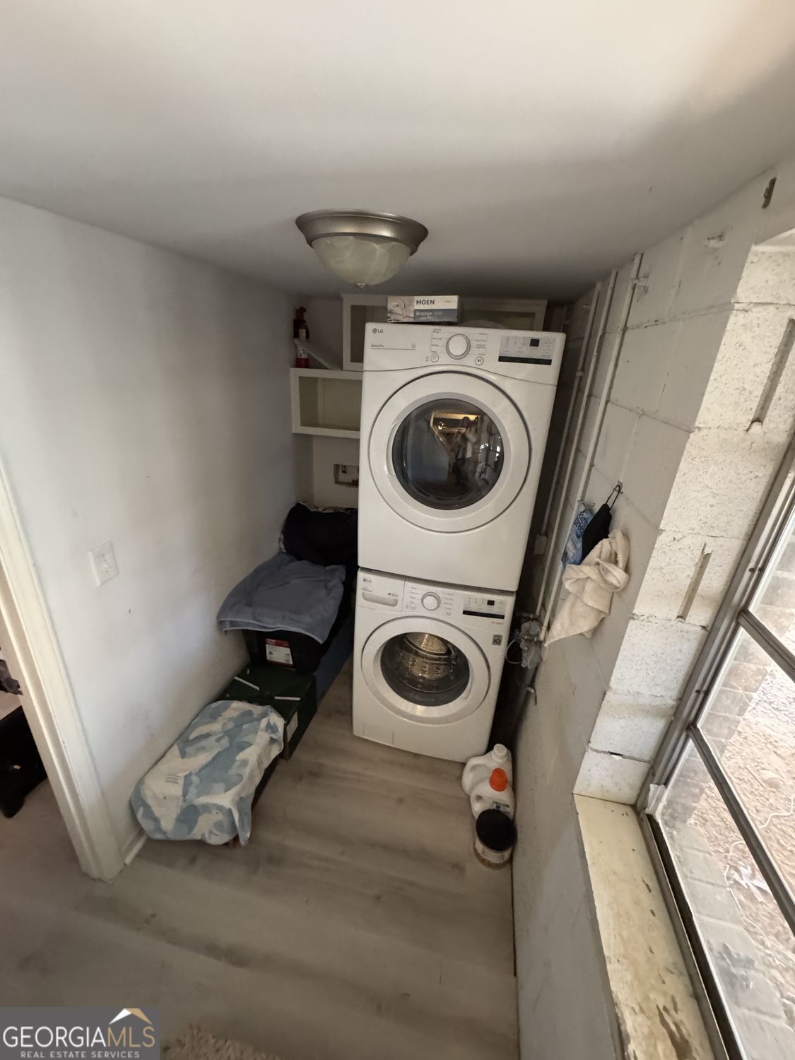 108 Woodland Street Property Photo 12
