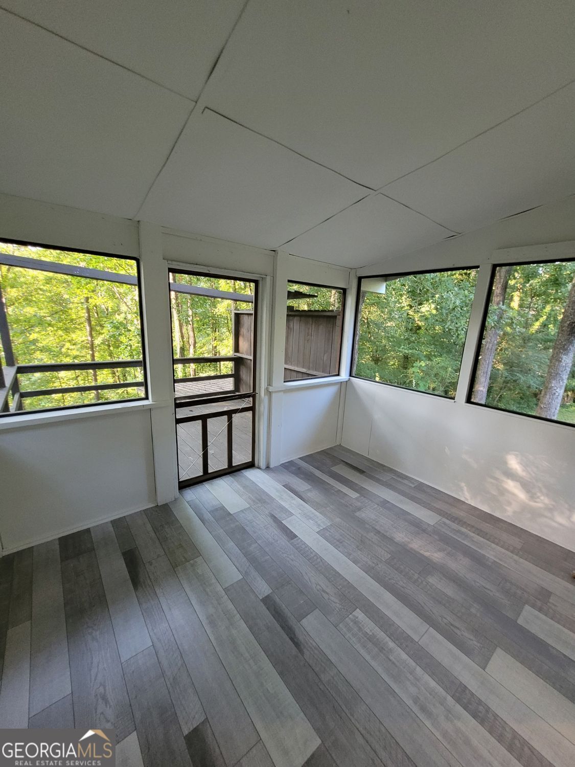 108 Woodland Street Property Photo 14