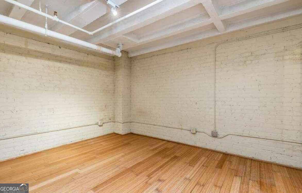 32 Peachtree # 1705 Property Photo 10