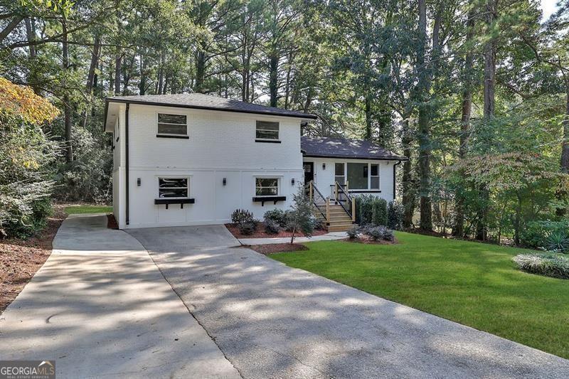 1770 Austin Drive Property Photo 1