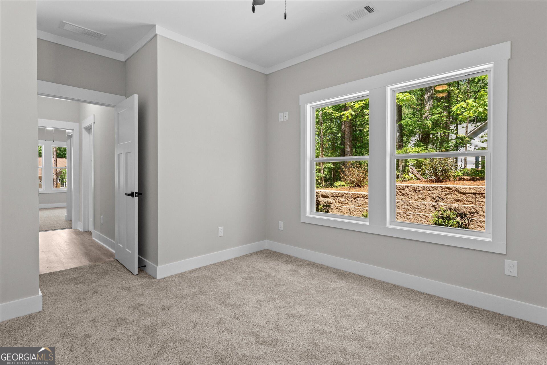 10041 Lakeview Parkway Property Photo 31