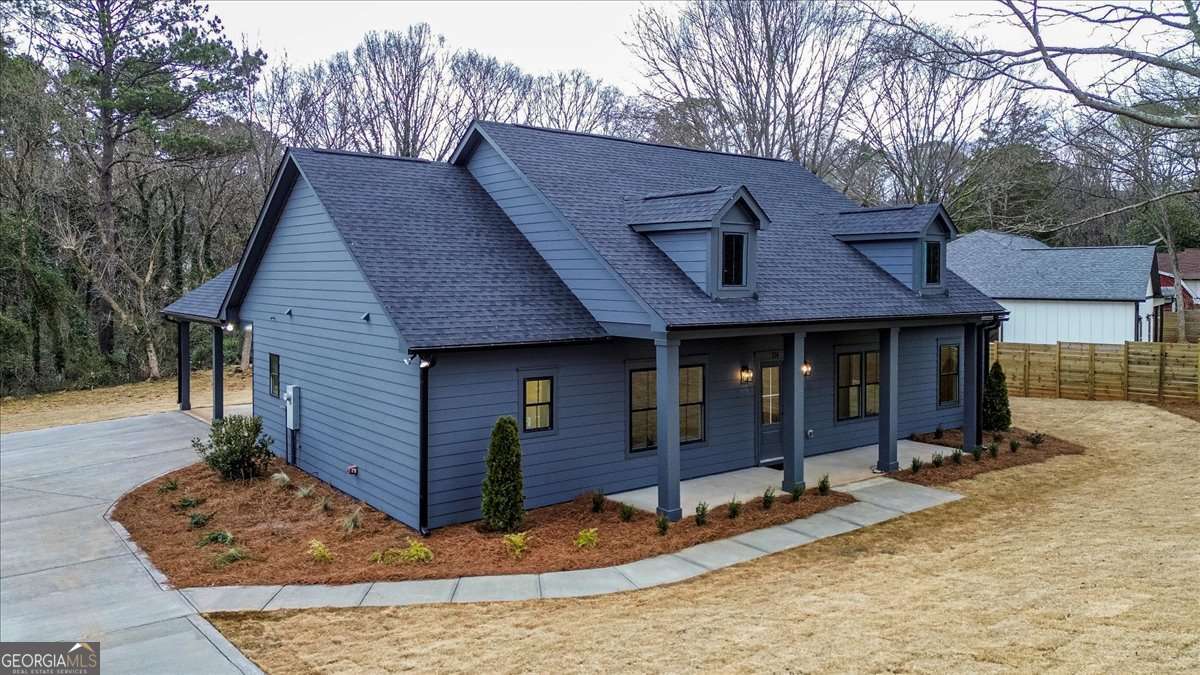 114 Henson Drive Property Photo 3