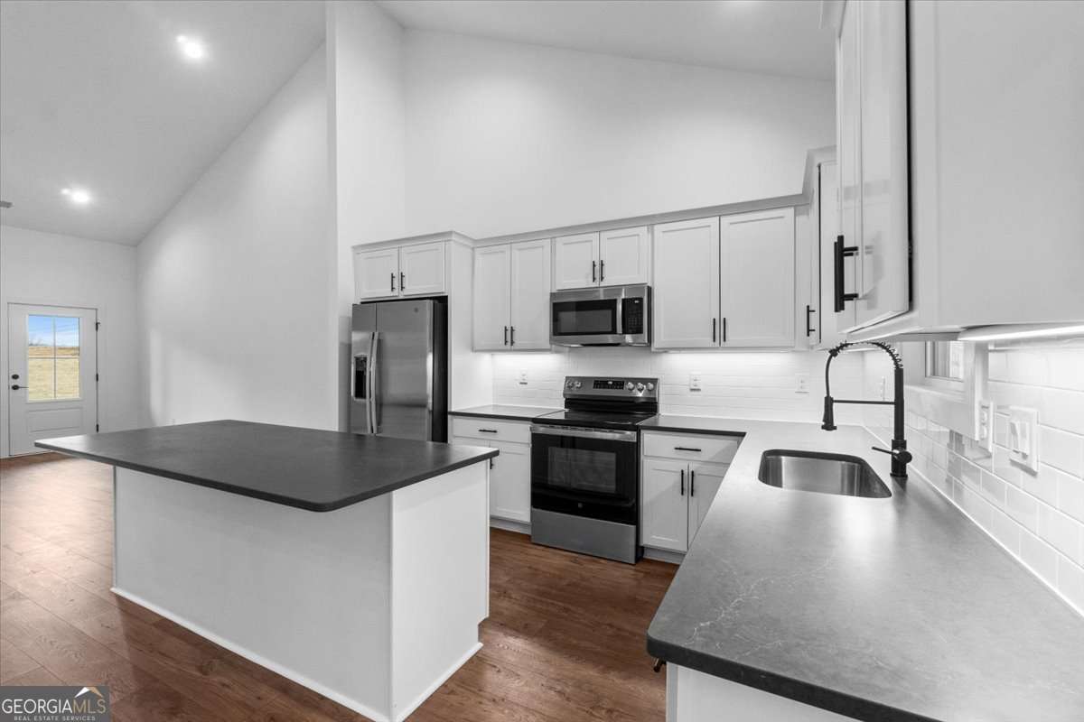 114 Henson Drive Property Photo 10