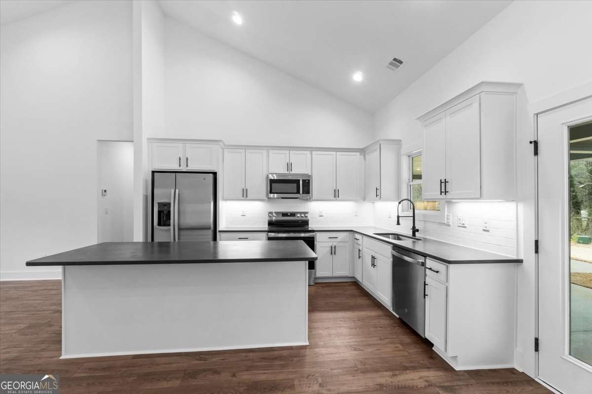 114 Henson Drive Property Photo 14