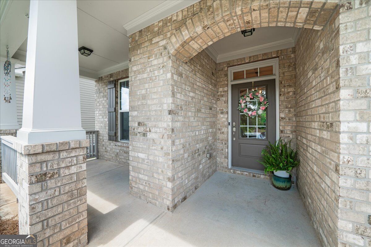 2920 Prestwood Drive Property Photo 2