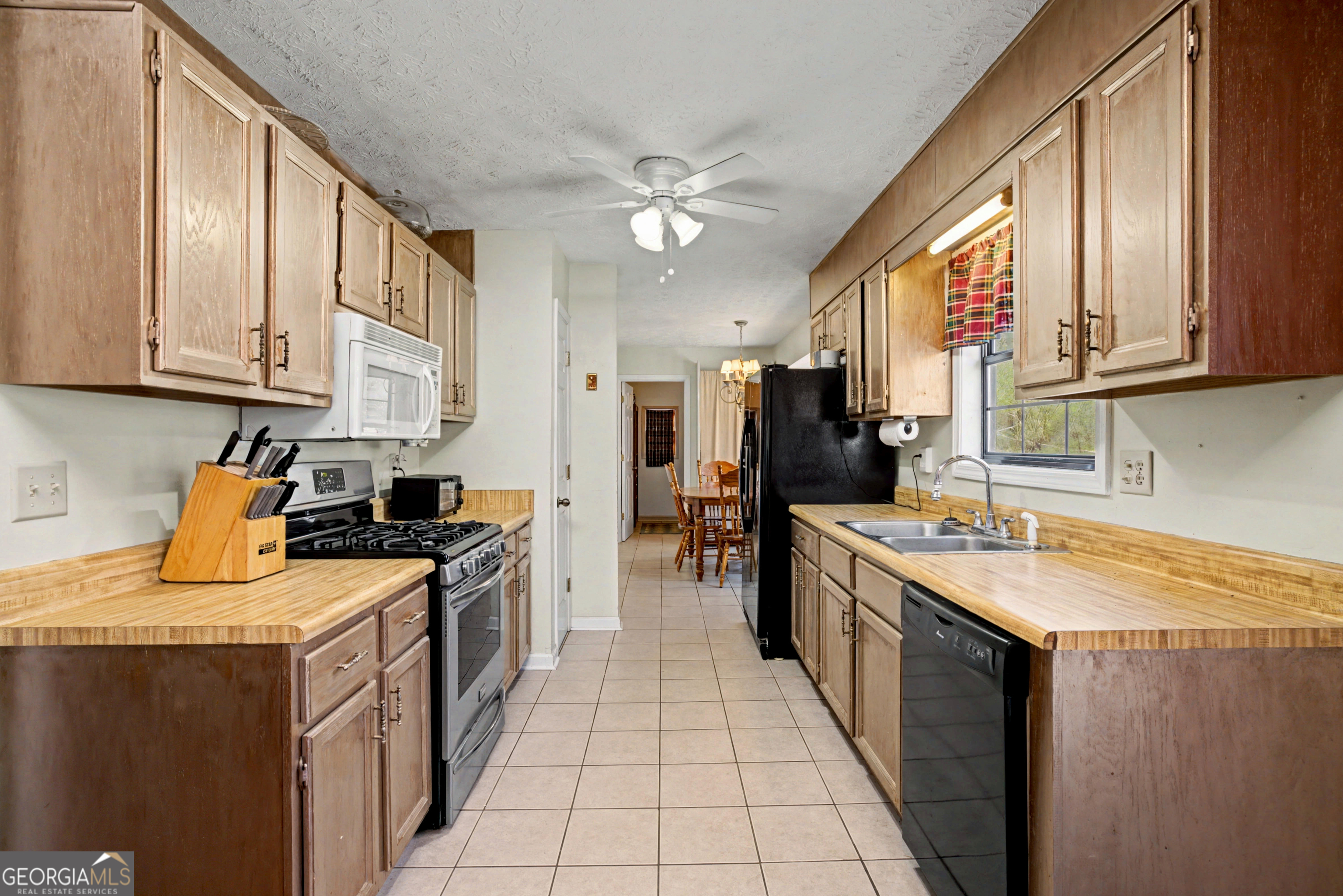 120 Farmbrook Trail Property Photo 7