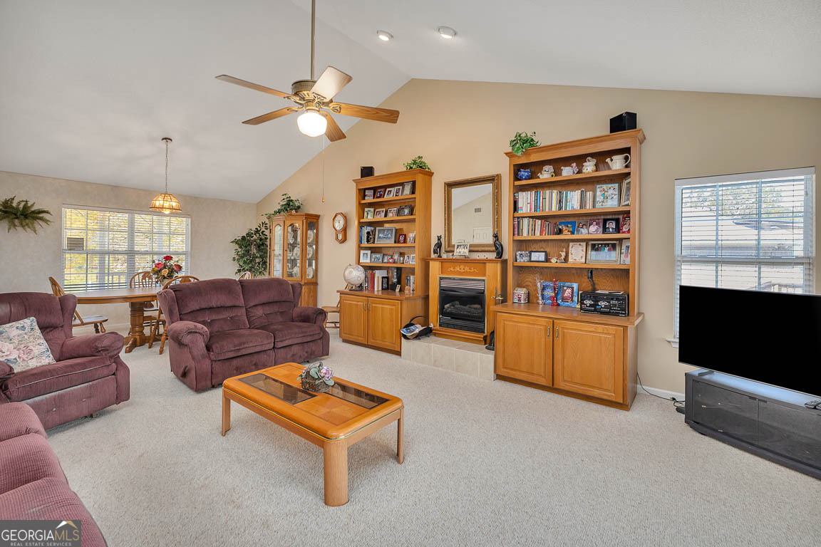 1056 Fiddler Trace Ne Property Photo 9
