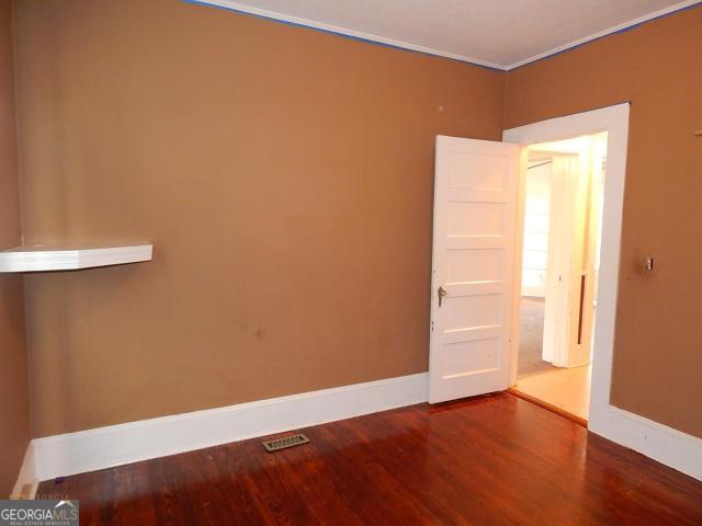 261 Green Street Property Photo 7