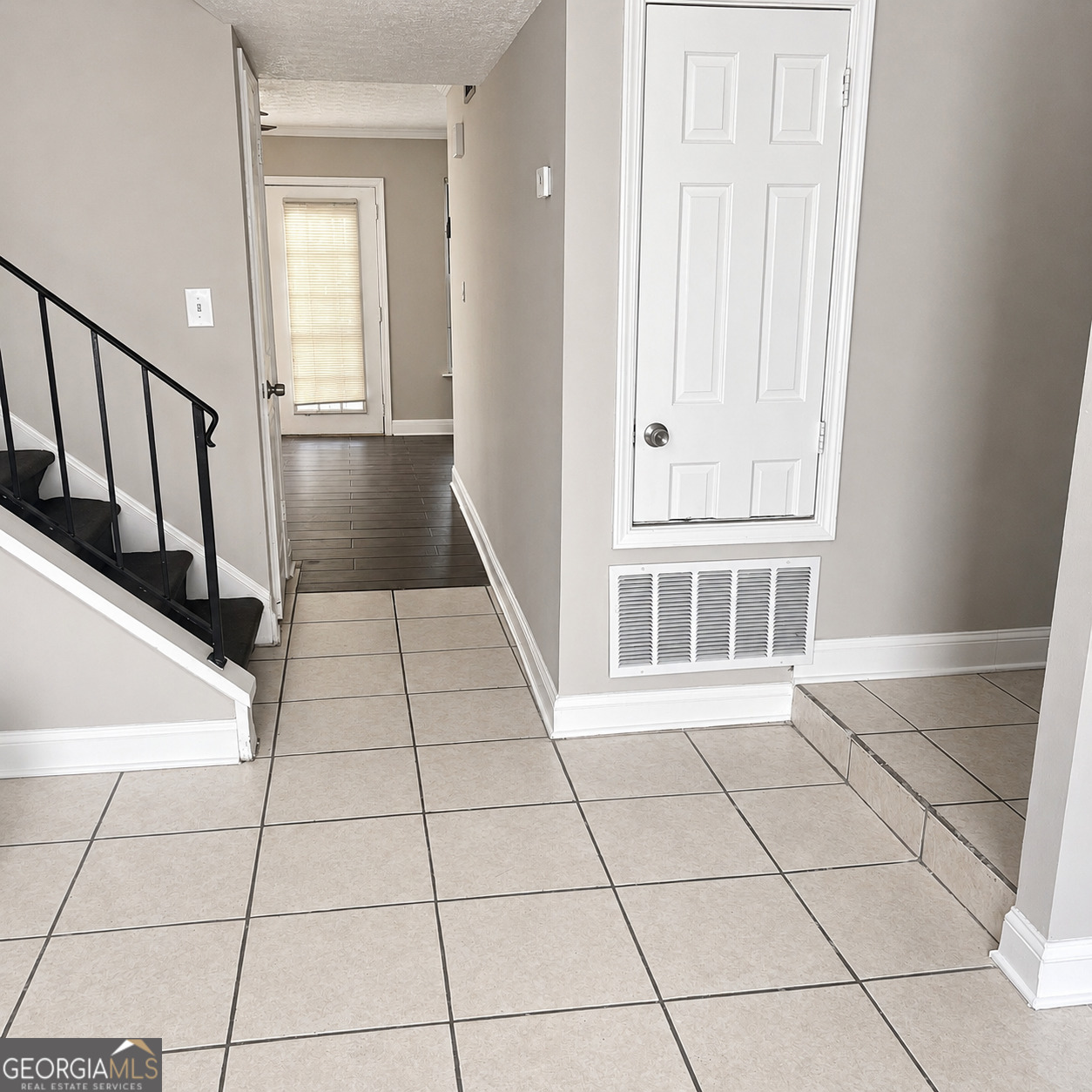 3190 Nectarine Circle Property Photo 5