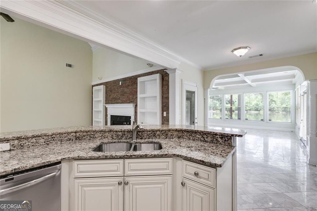 110 Pond View Point Property Photo 24