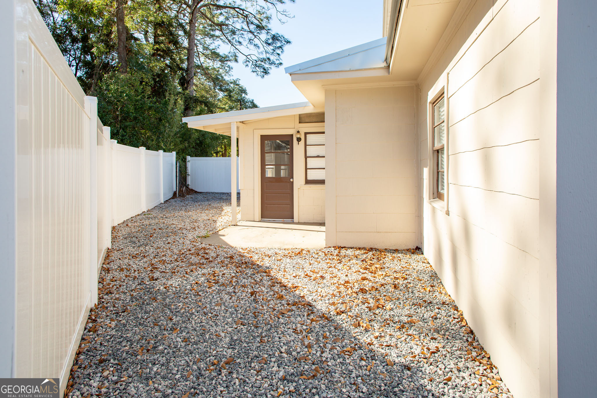 1004 Hill Street Property Photo 5