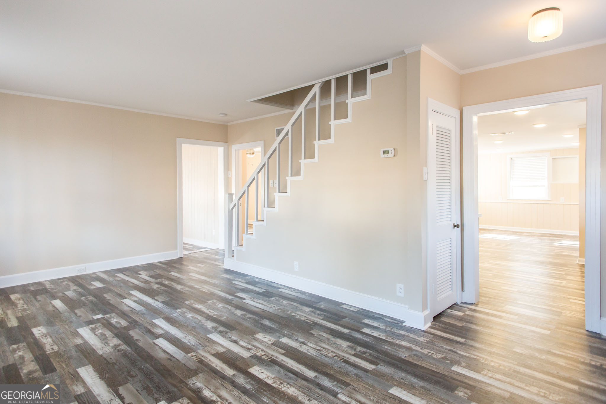 1004 Hill Street Property Photo 7