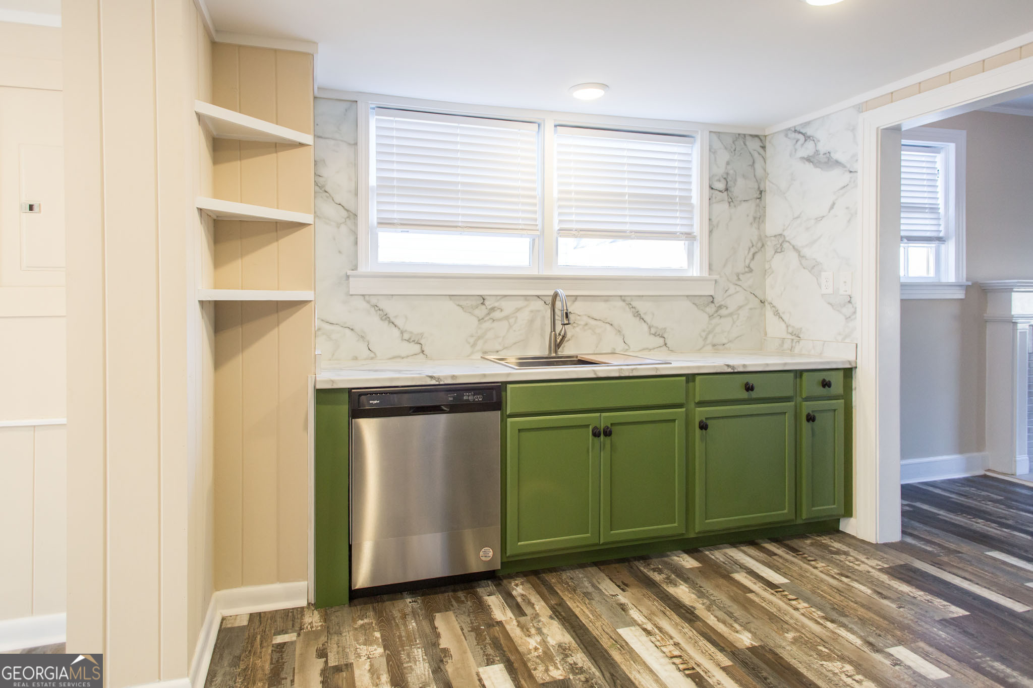 1004 Hill Street Property Photo 11