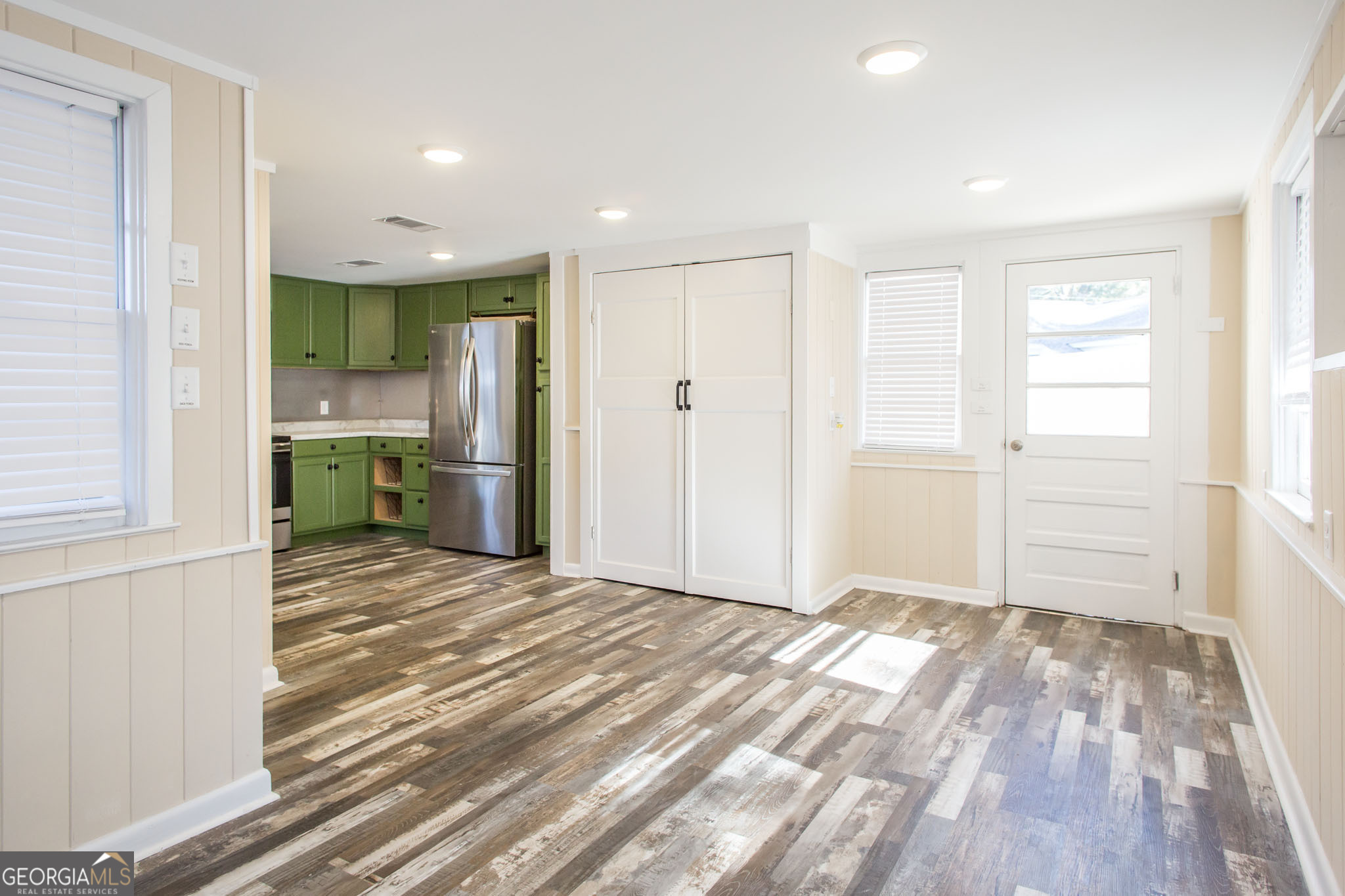 1004 Hill Street Property Photo 14