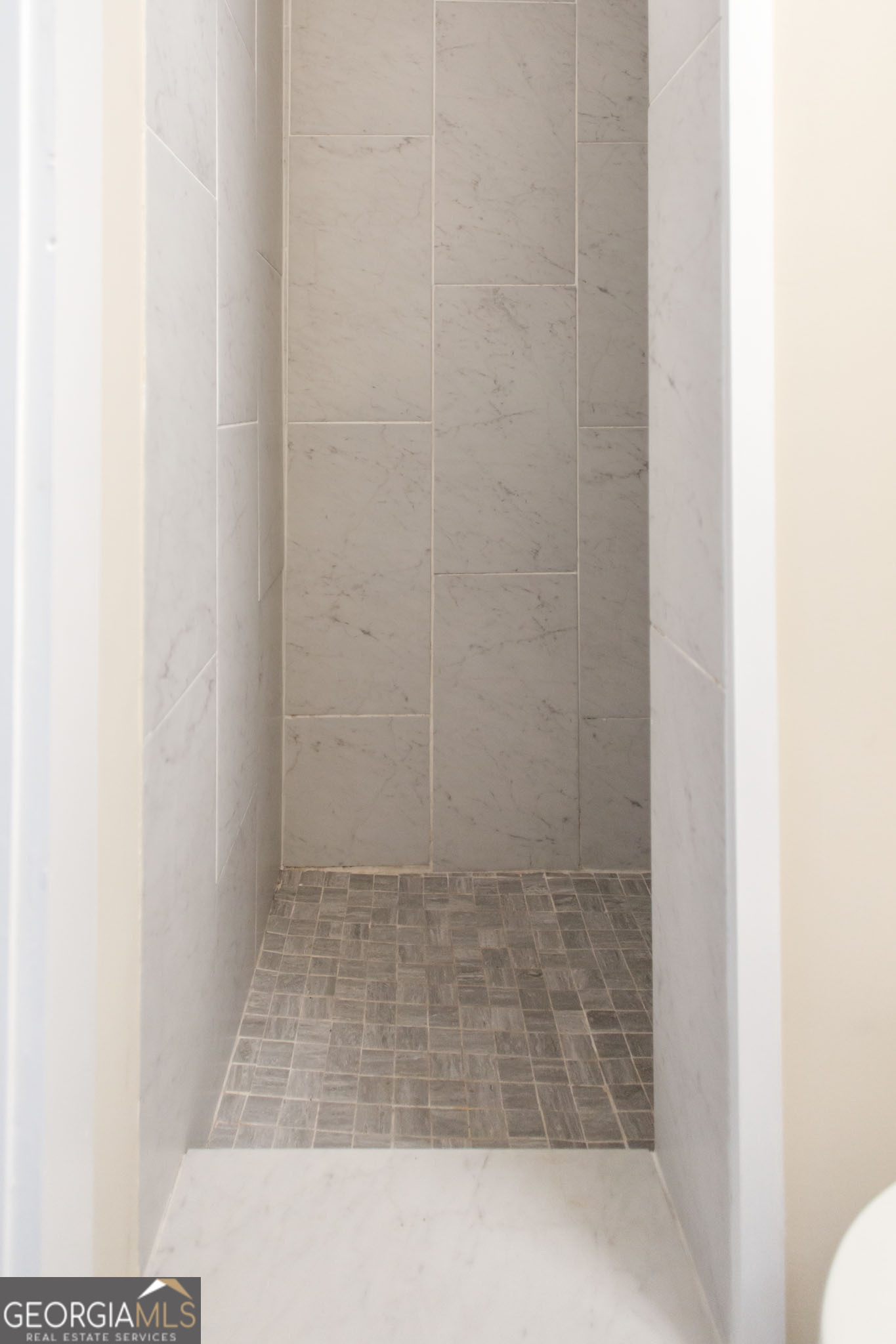 1004 Hill Street Property Photo 23