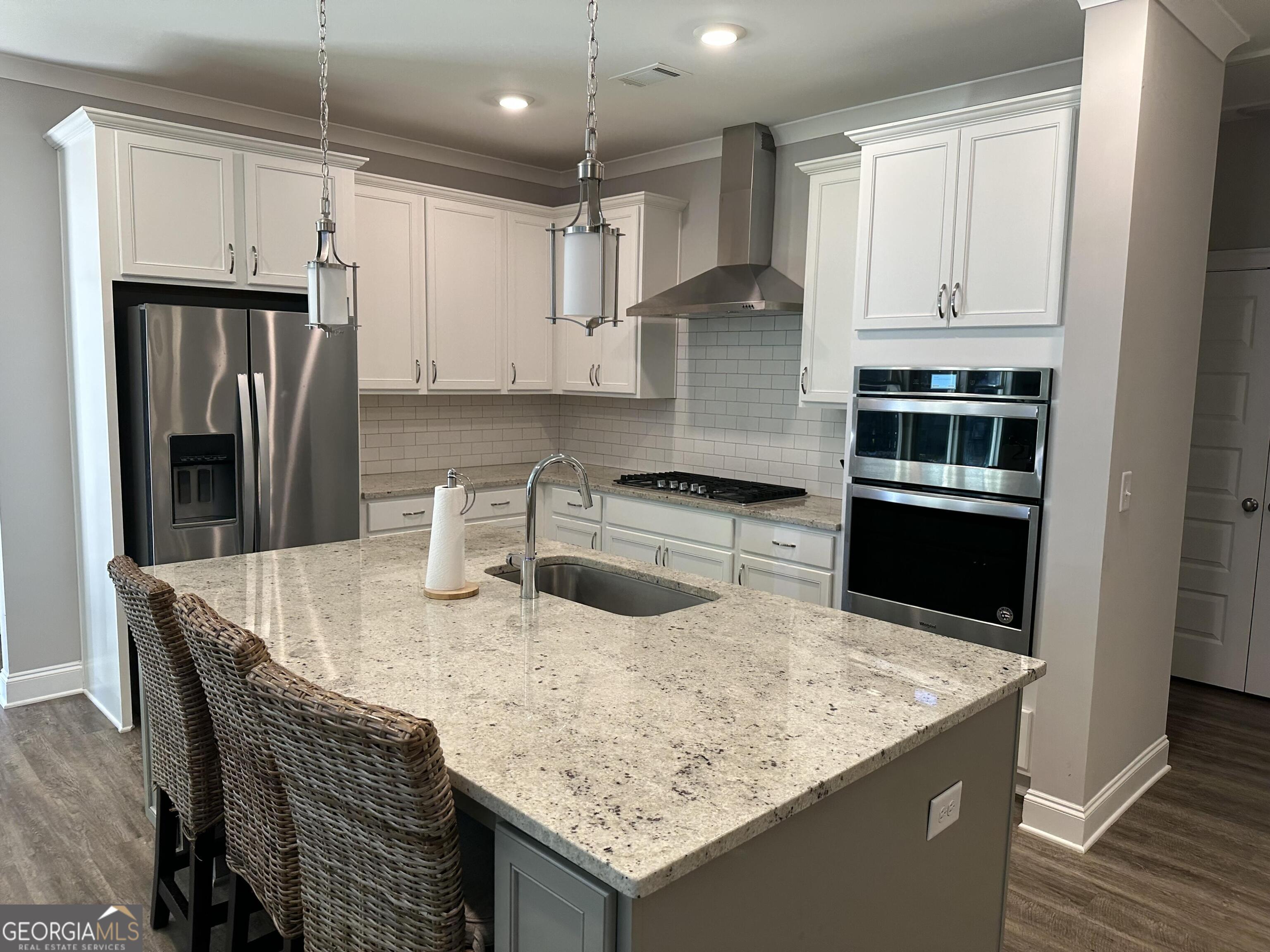 325 Edgewater Drive Property Photo 13