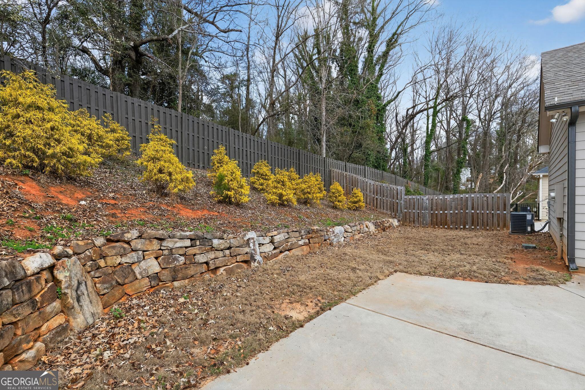 325 Edgewater Drive Property Photo 19