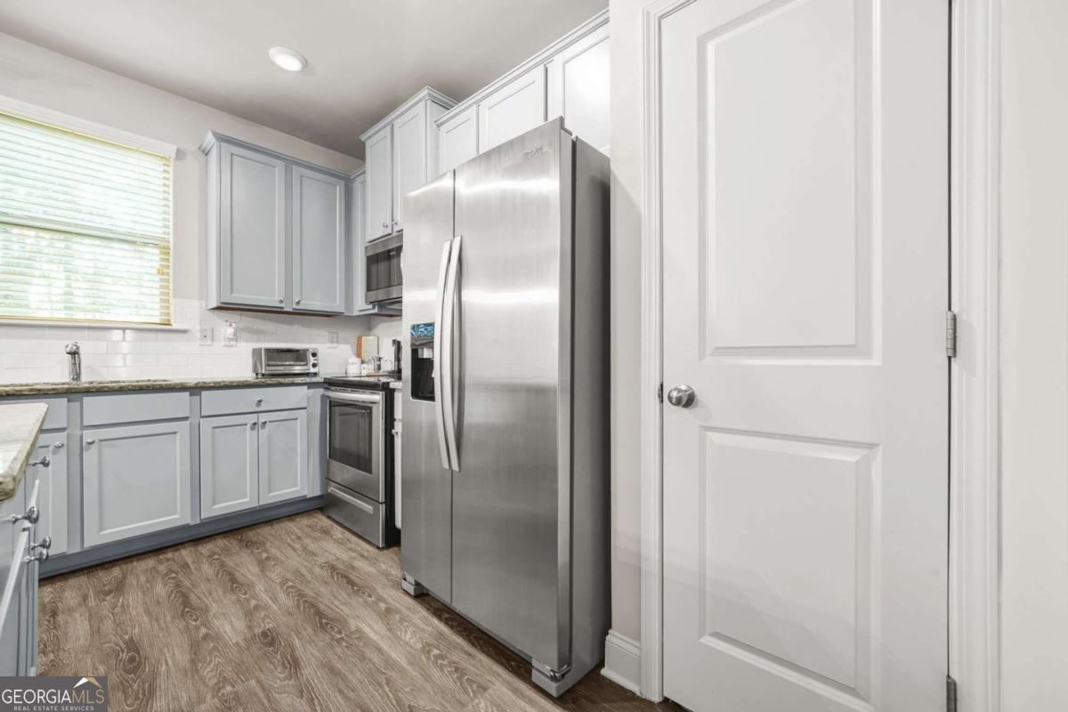 6256 Trickle Bend Property Photo 17