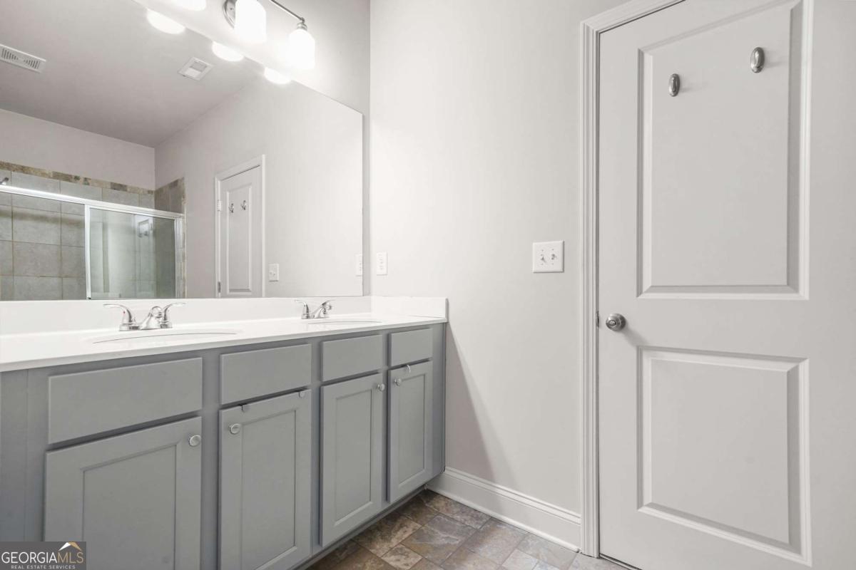 6256 Trickle Bend Property Photo 25