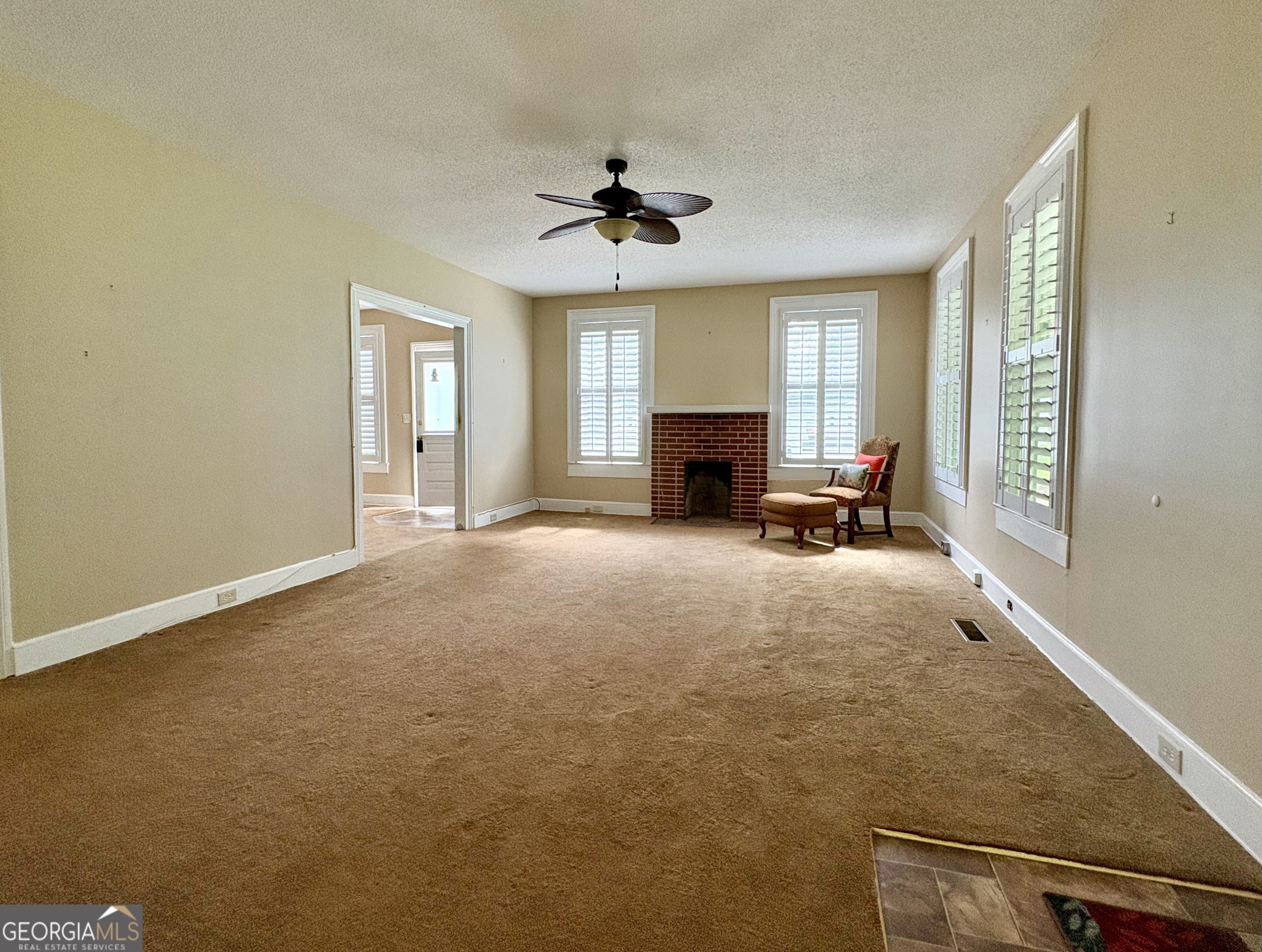 205 White Road Property Photo 4