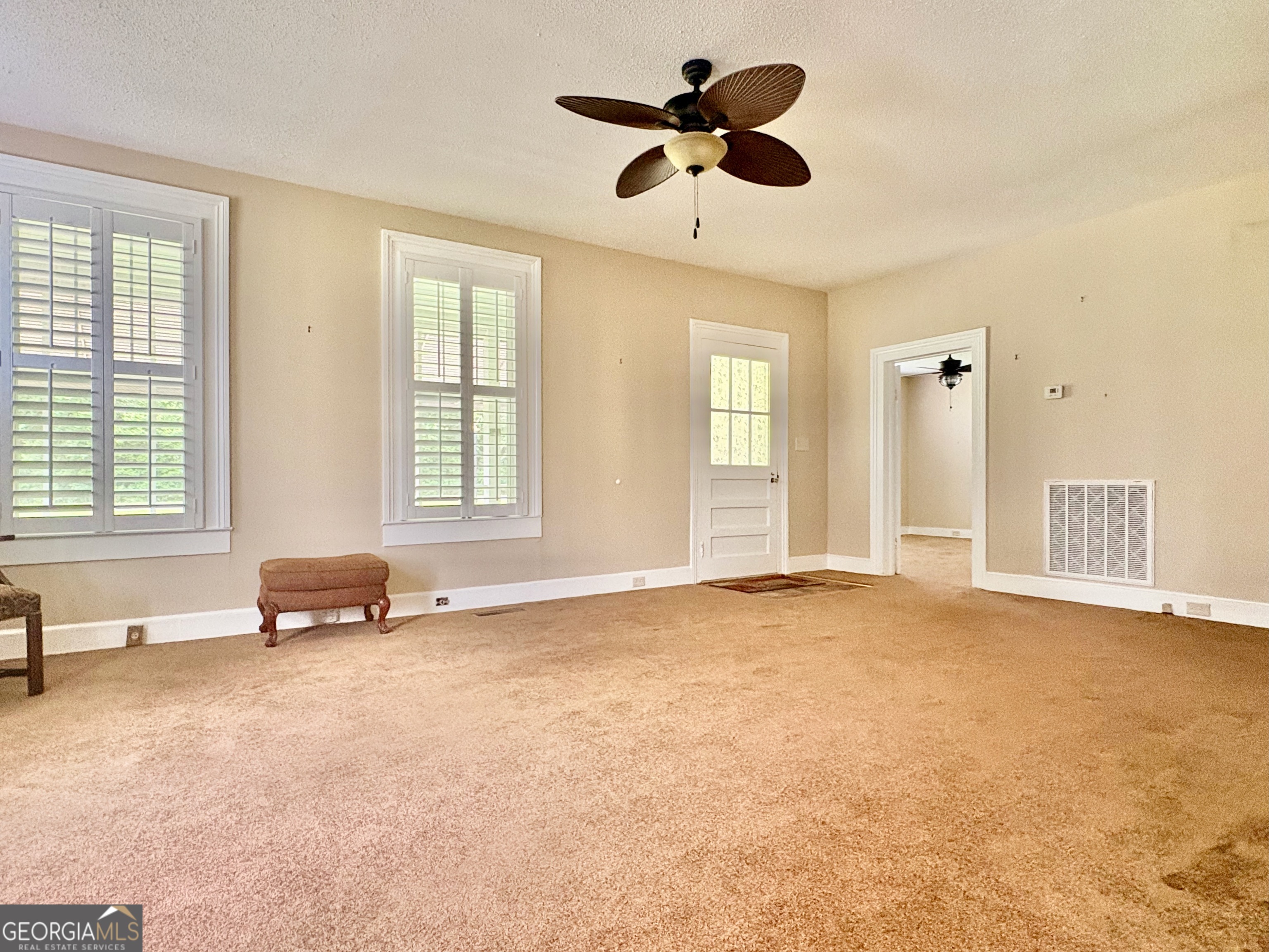 205 White Road Property Photo 6