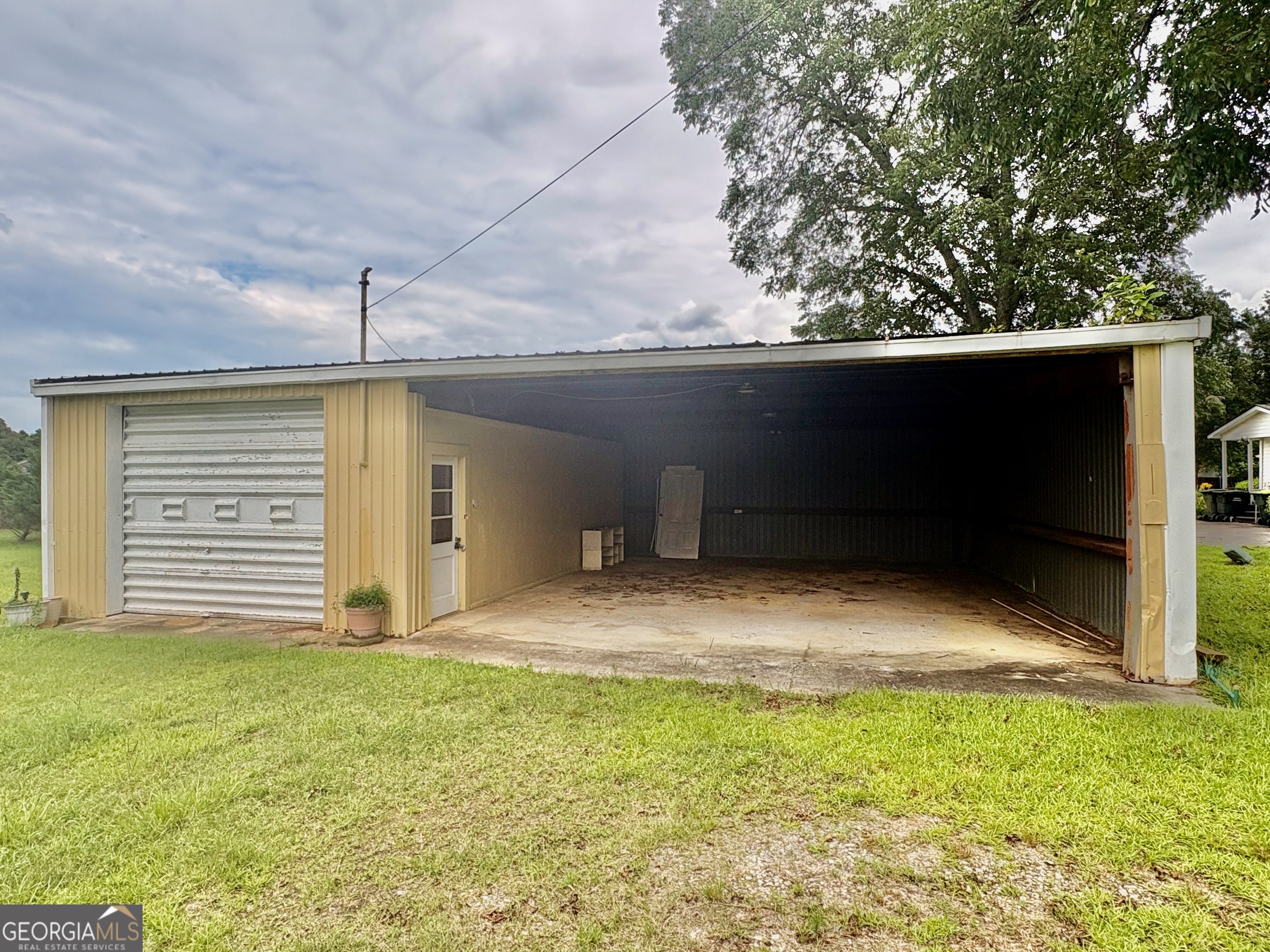 205 White Road Property Photo 29