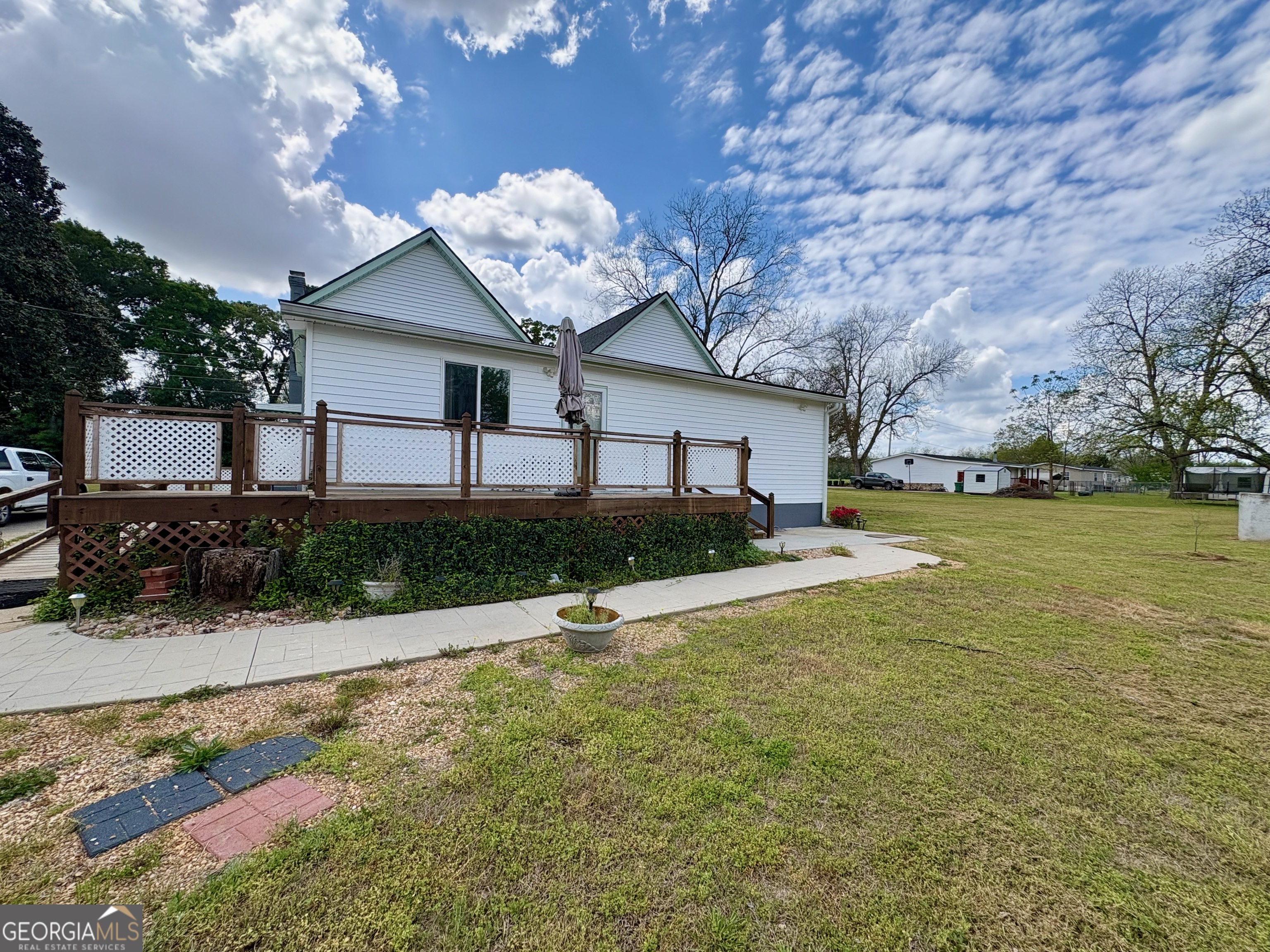 205 White Road Property Photo 38