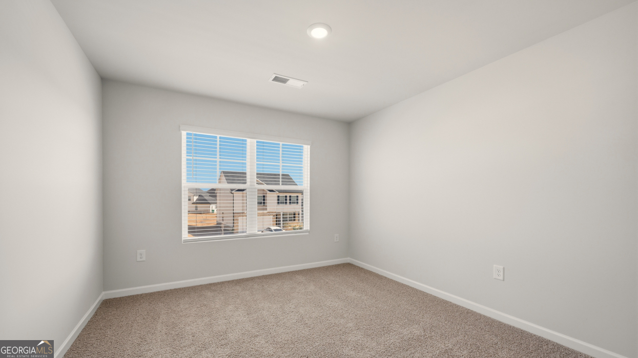 829 Trillium Drive Property Photo 16
