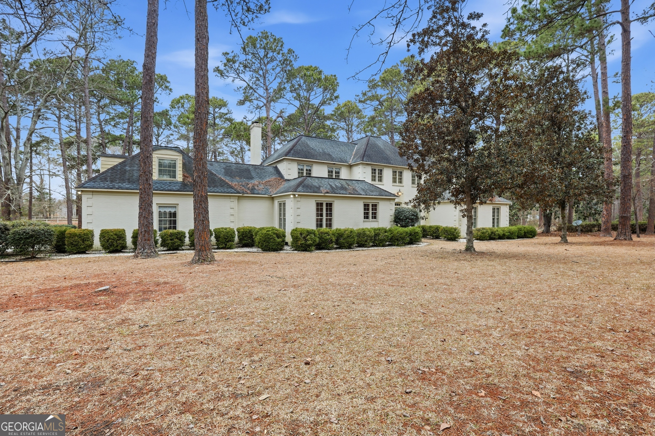 208 Timberline Road Property Photo 5