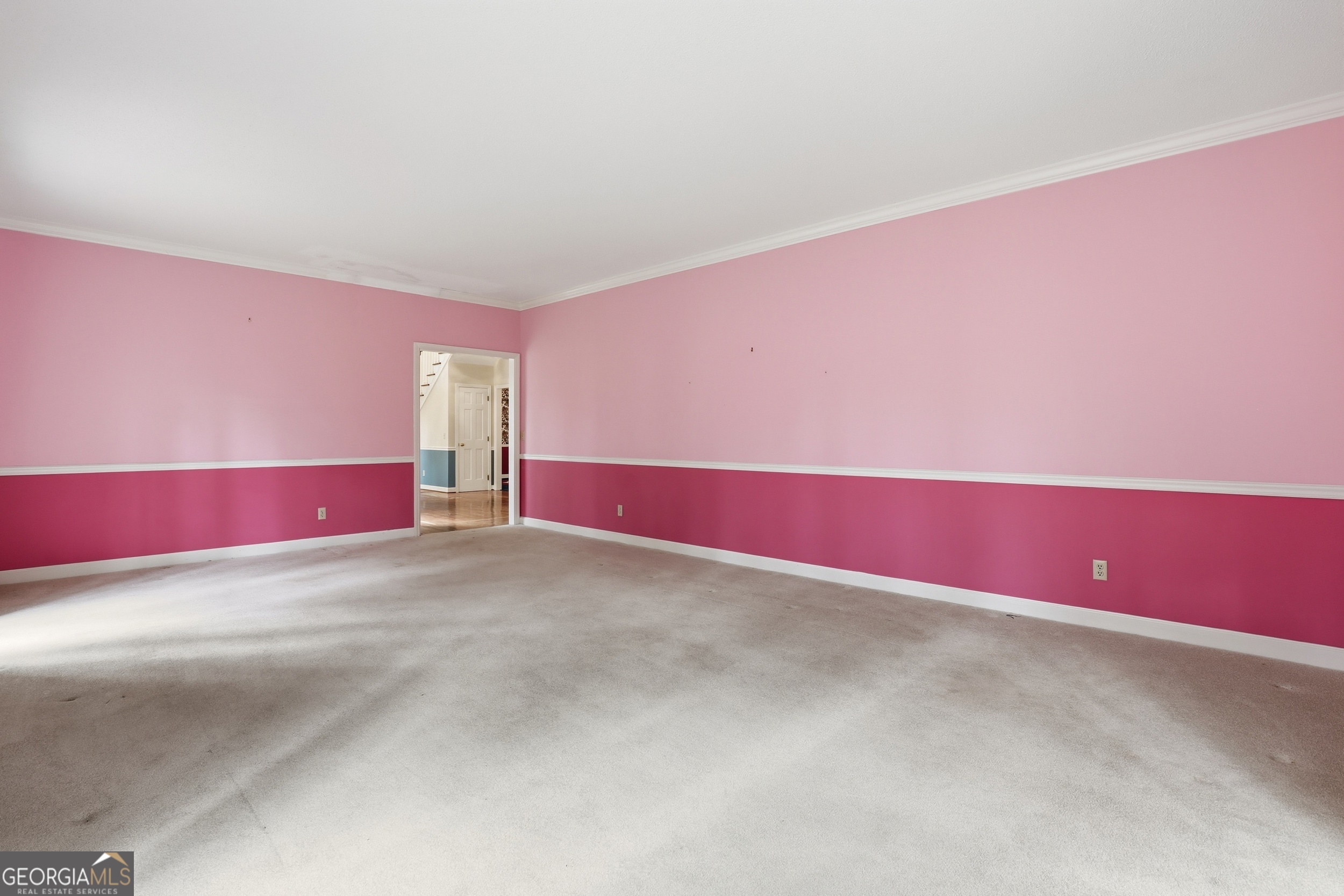 208 Timberline Road Property Photo 10