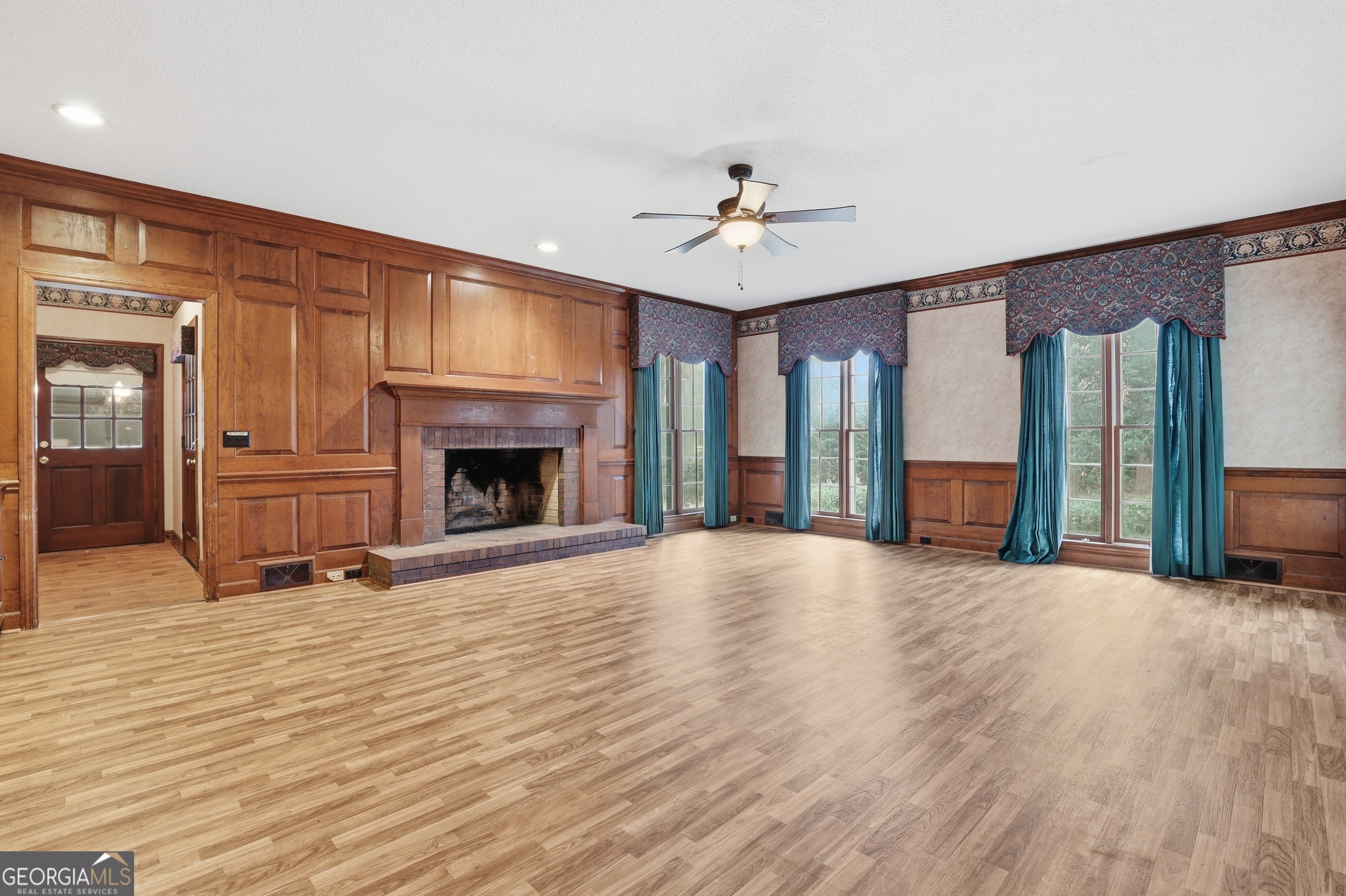 208 Timberline Road Property Photo 19