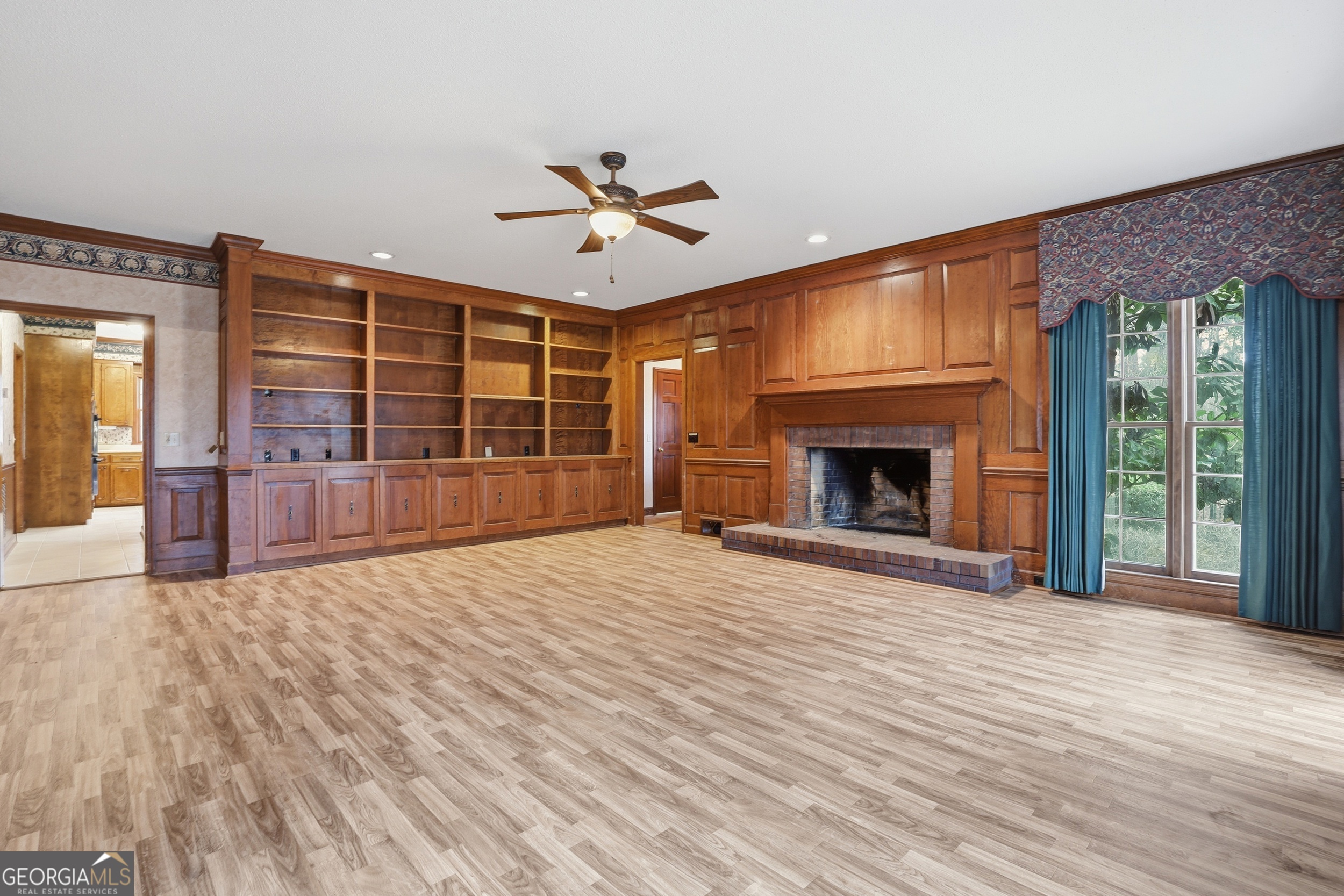 208 Timberline Road Property Photo 21