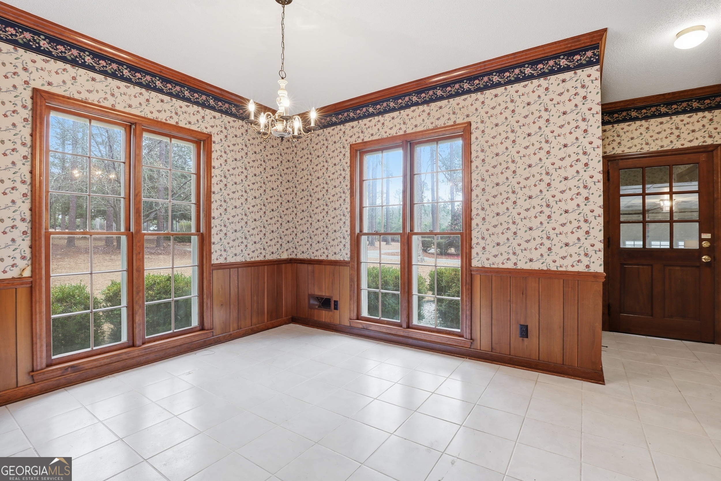 208 Timberline Road Property Photo 28
