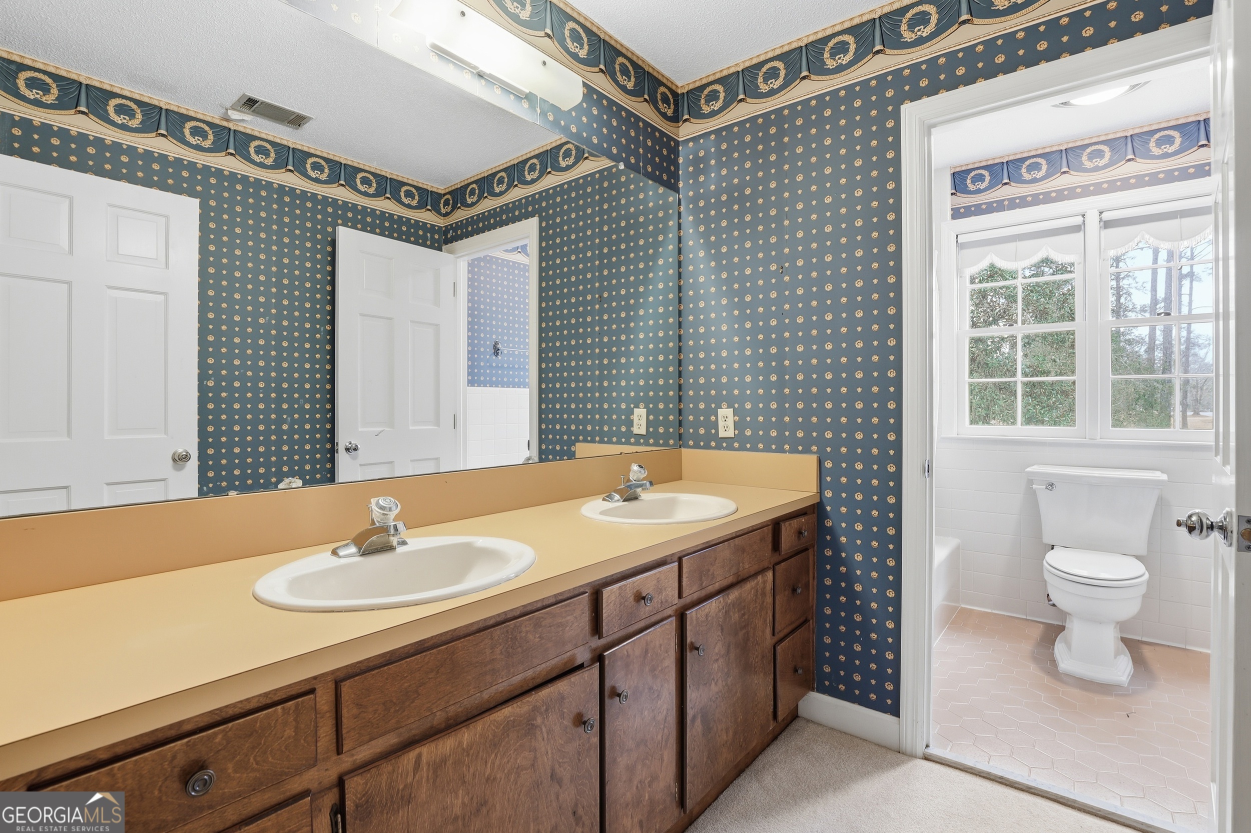 208 Timberline Road Property Photo 35