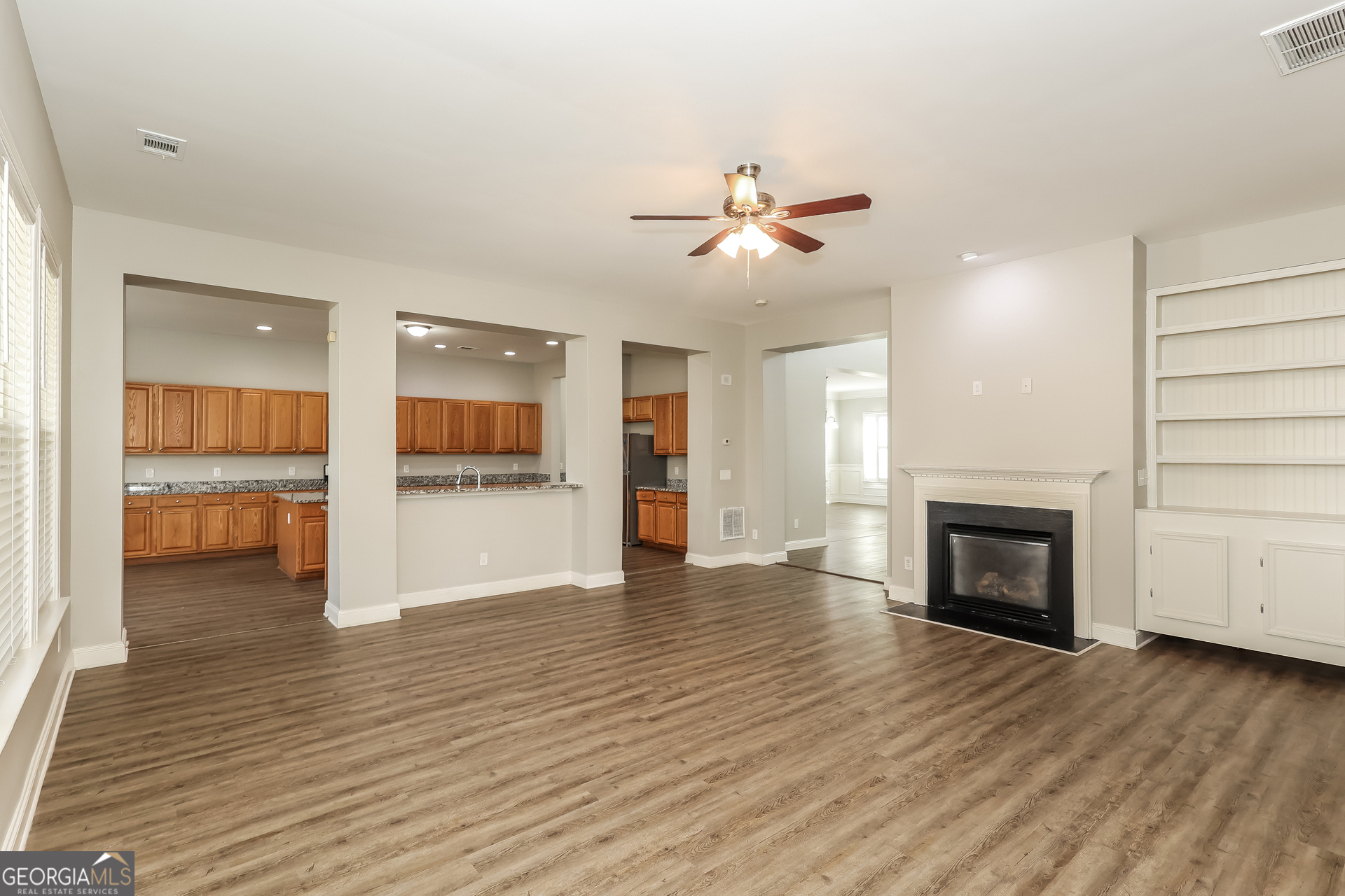 7461 Mistydawn Drive Property Photo 4