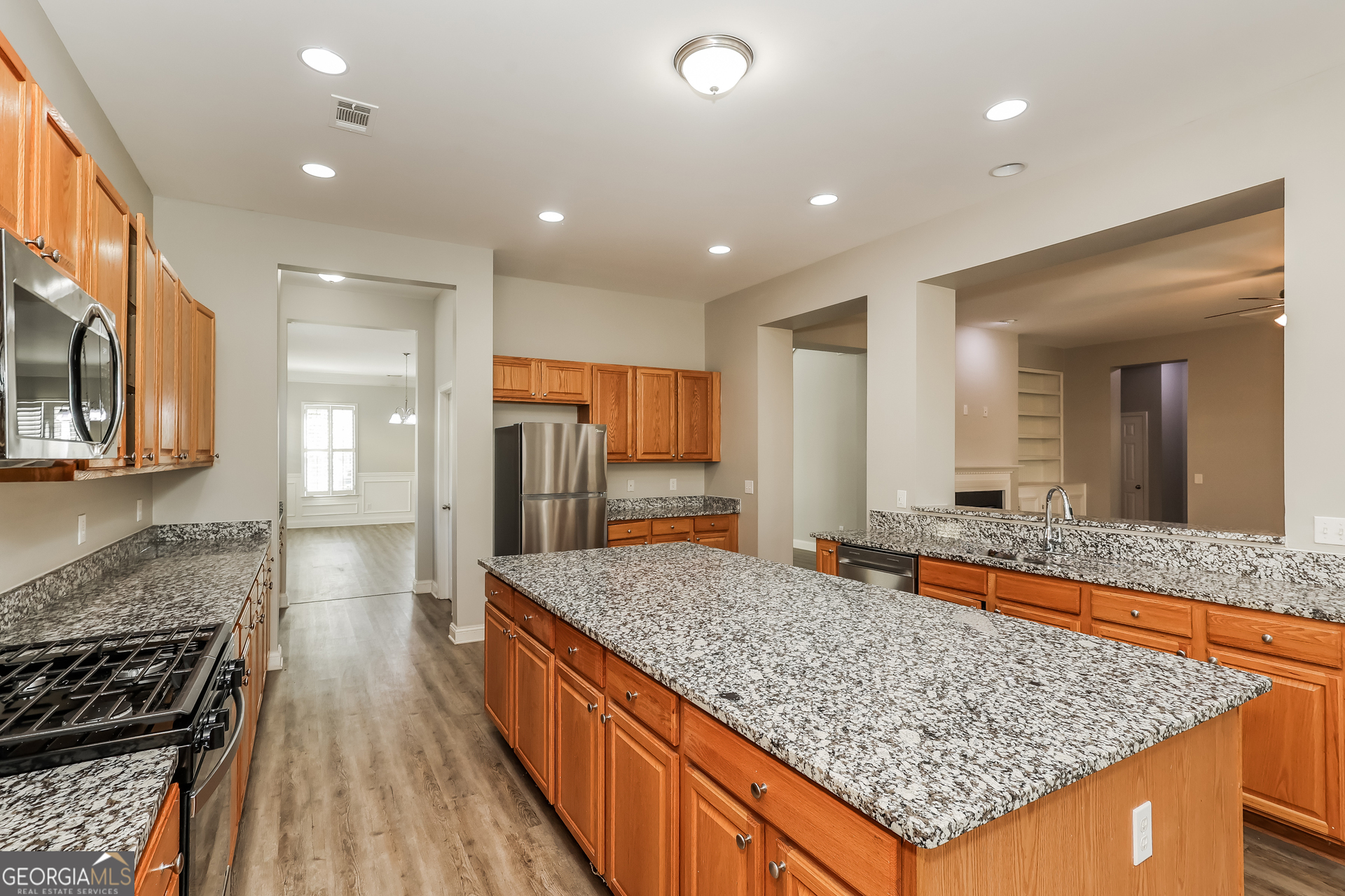 7461 Mistydawn Drive Property Photo 8