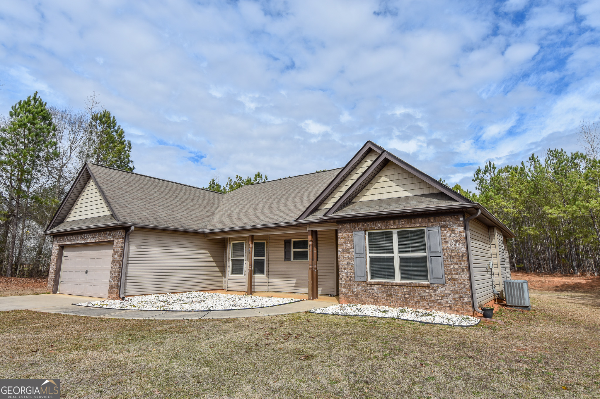 117 Bridle Path Property Photo 3