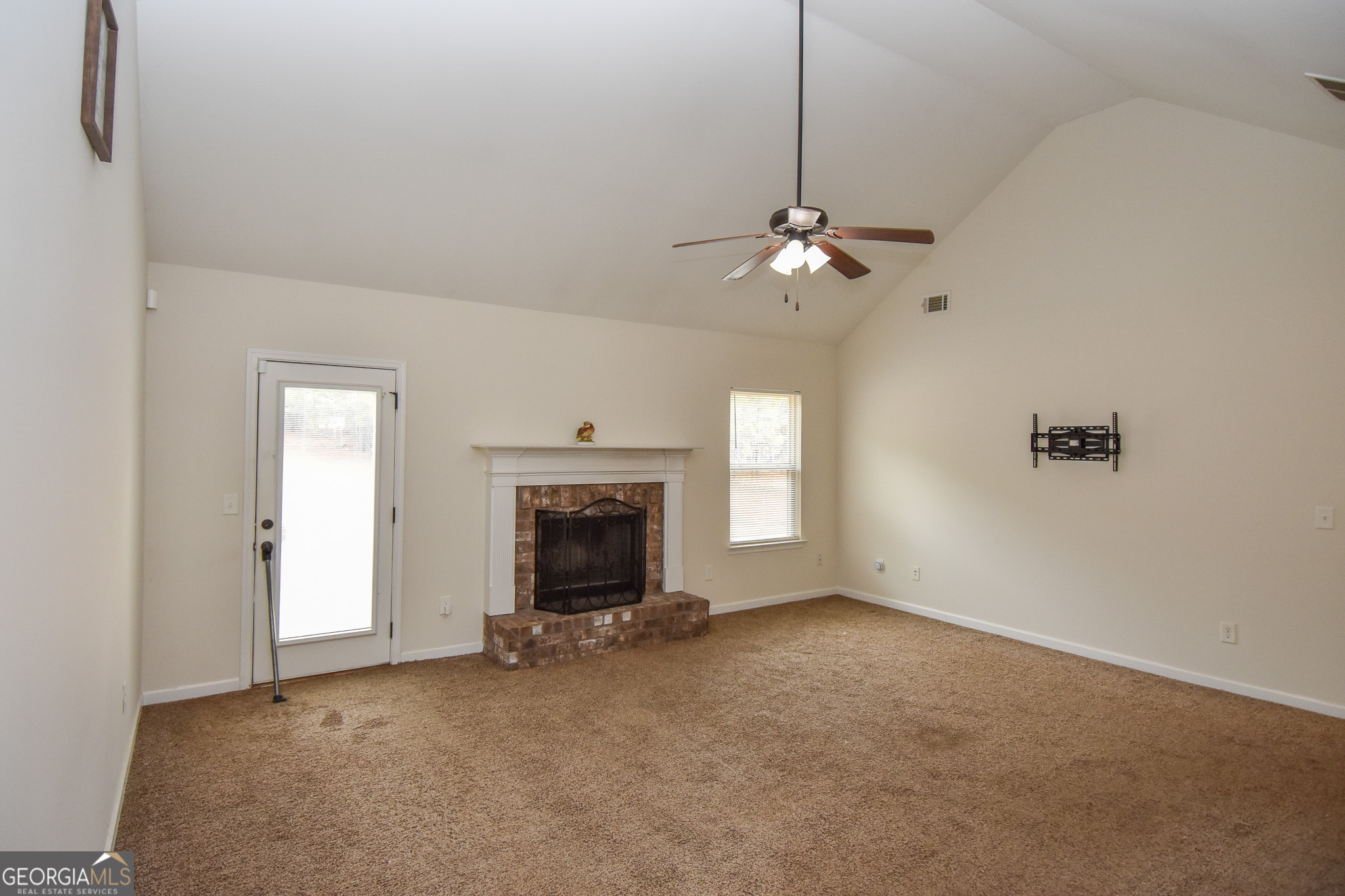 117 Bridle Path Property Photo 10