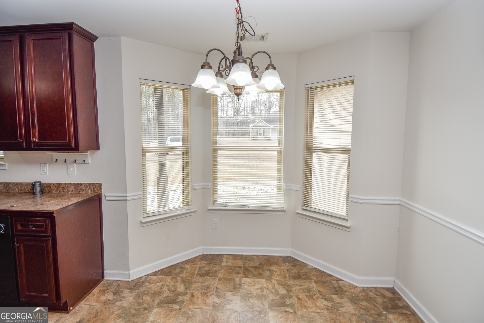 117 Bridle Path Property Photo 12
