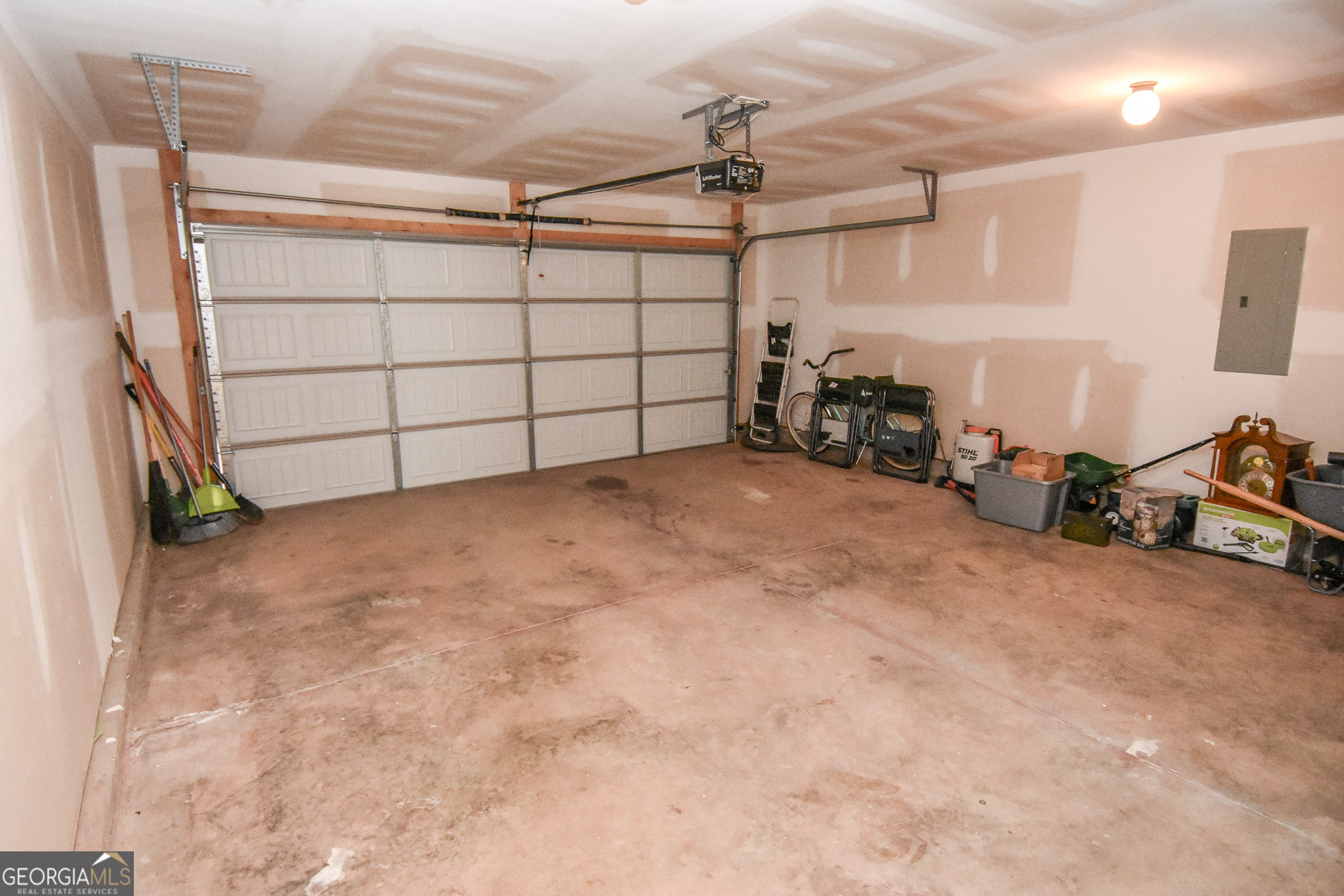 117 Bridle Path Property Photo 21