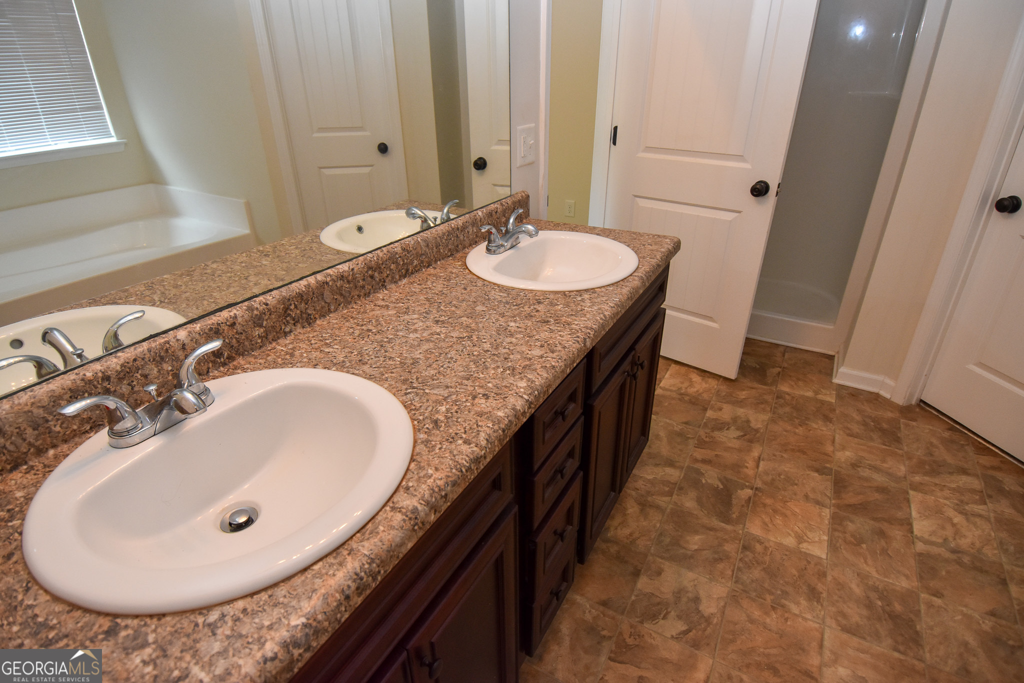 117 Bridle Path Property Photo 24