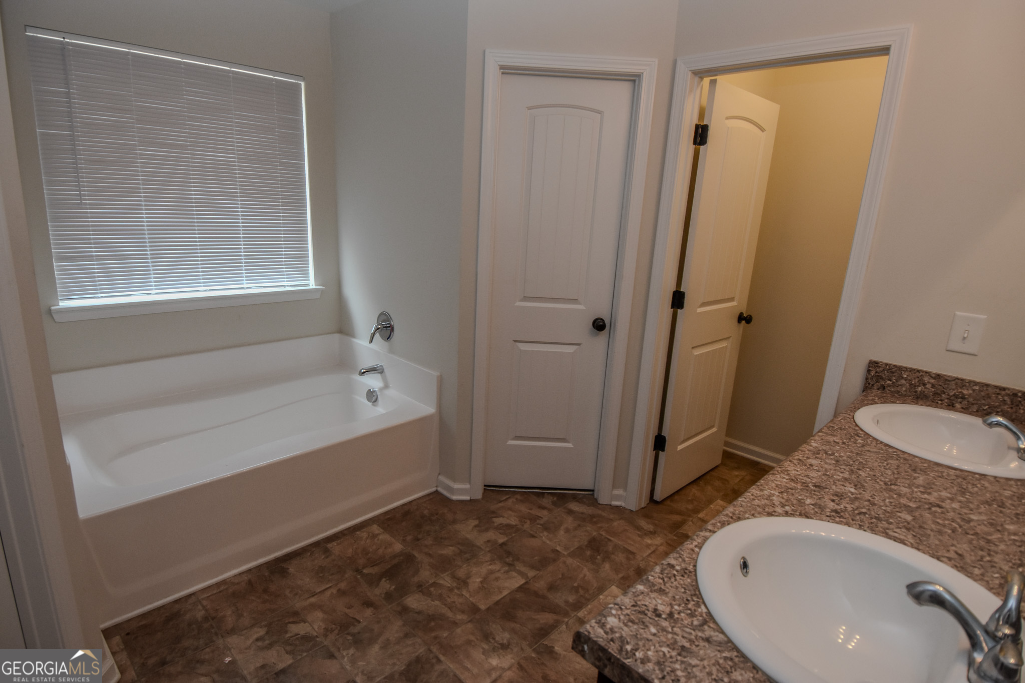 117 Bridle Path Property Photo 32