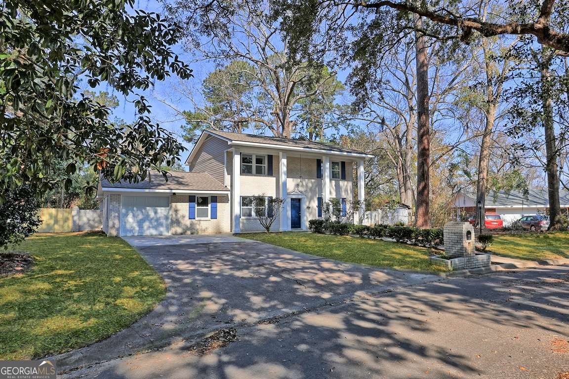 124 Winding Way Property Photo 1