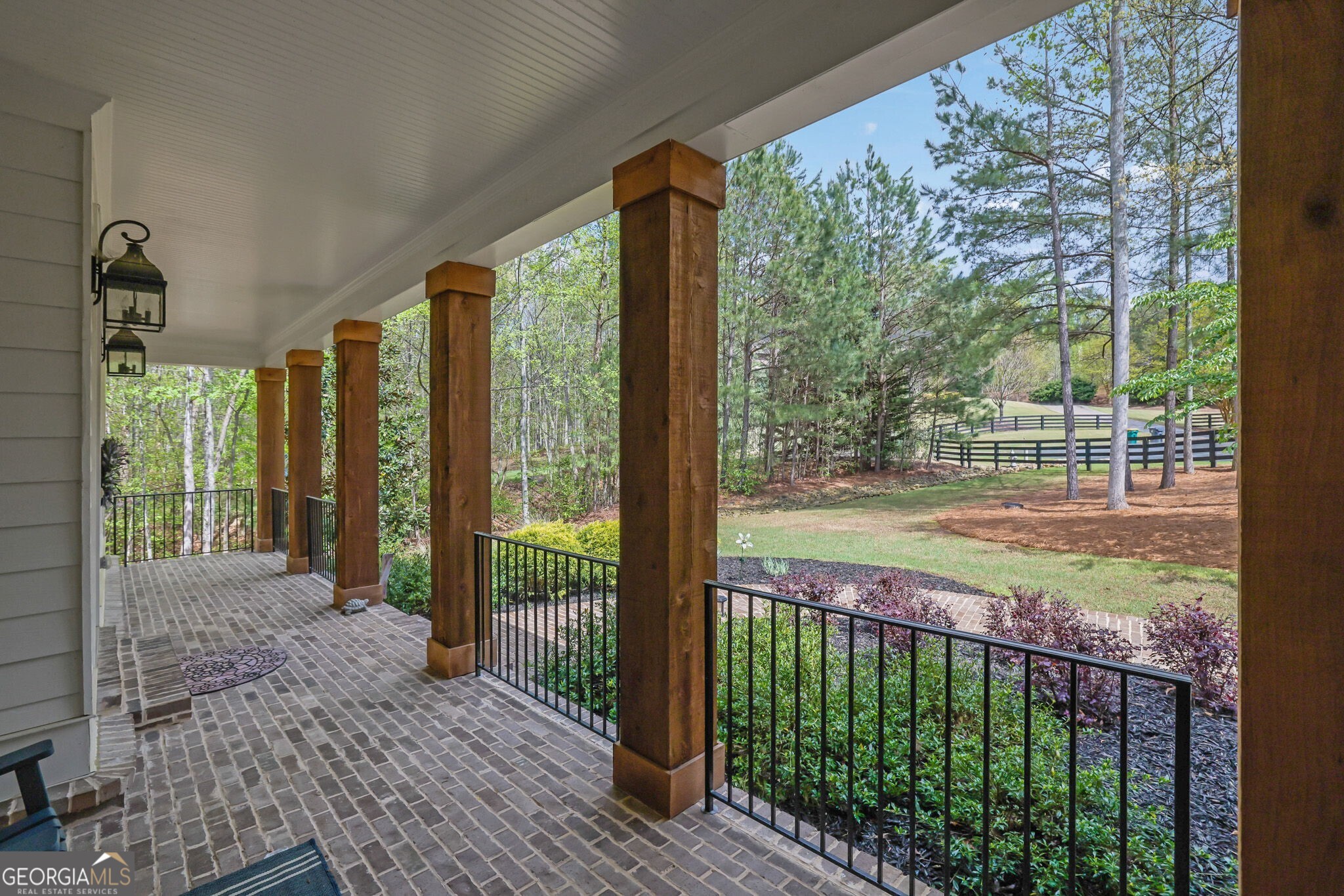 123 Townsend Pass Property Photo 5