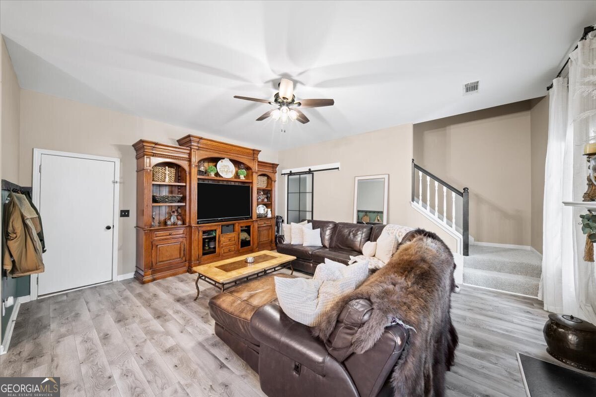 429 Farmwood Way Property Photo 6