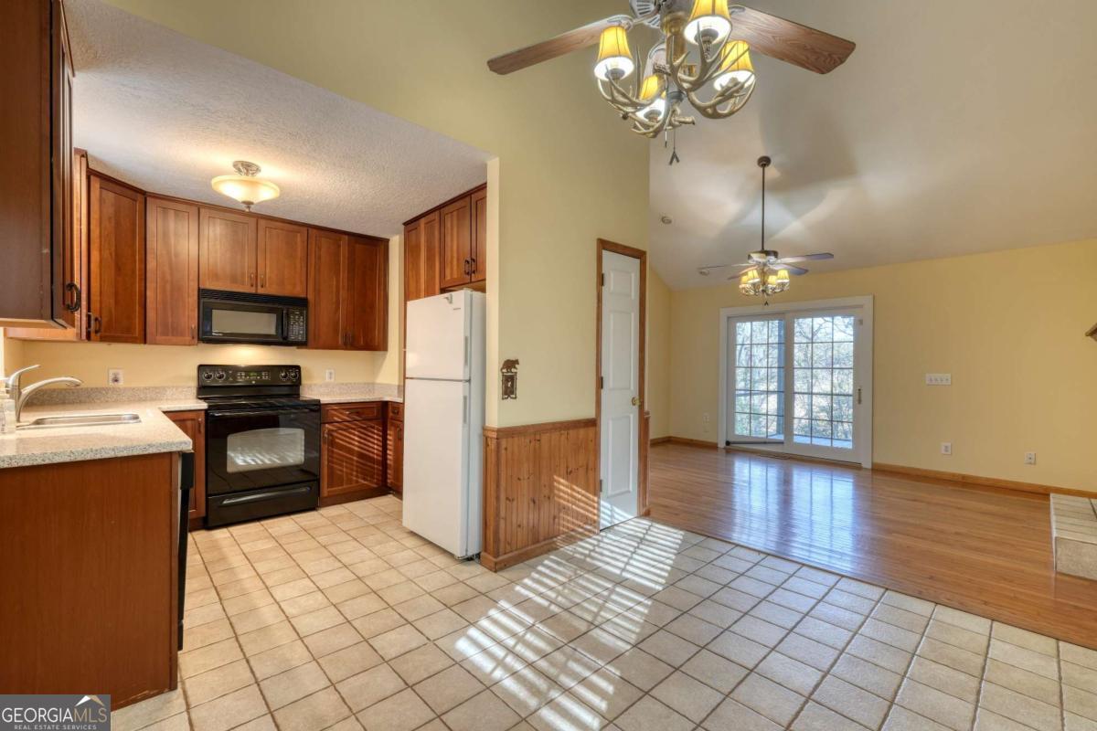 1160 Hidden Lake Road Property Photo 13